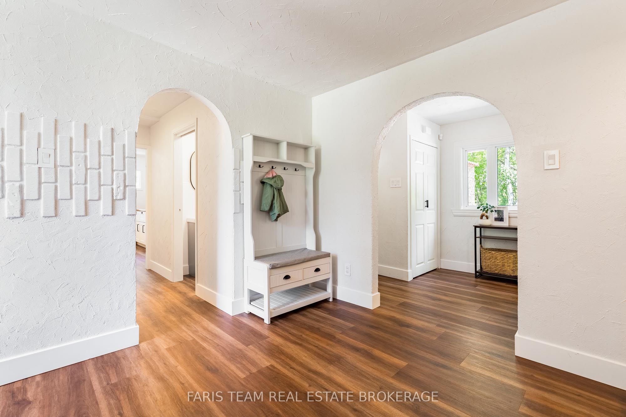 2087 Rumney Road Property Photo 10