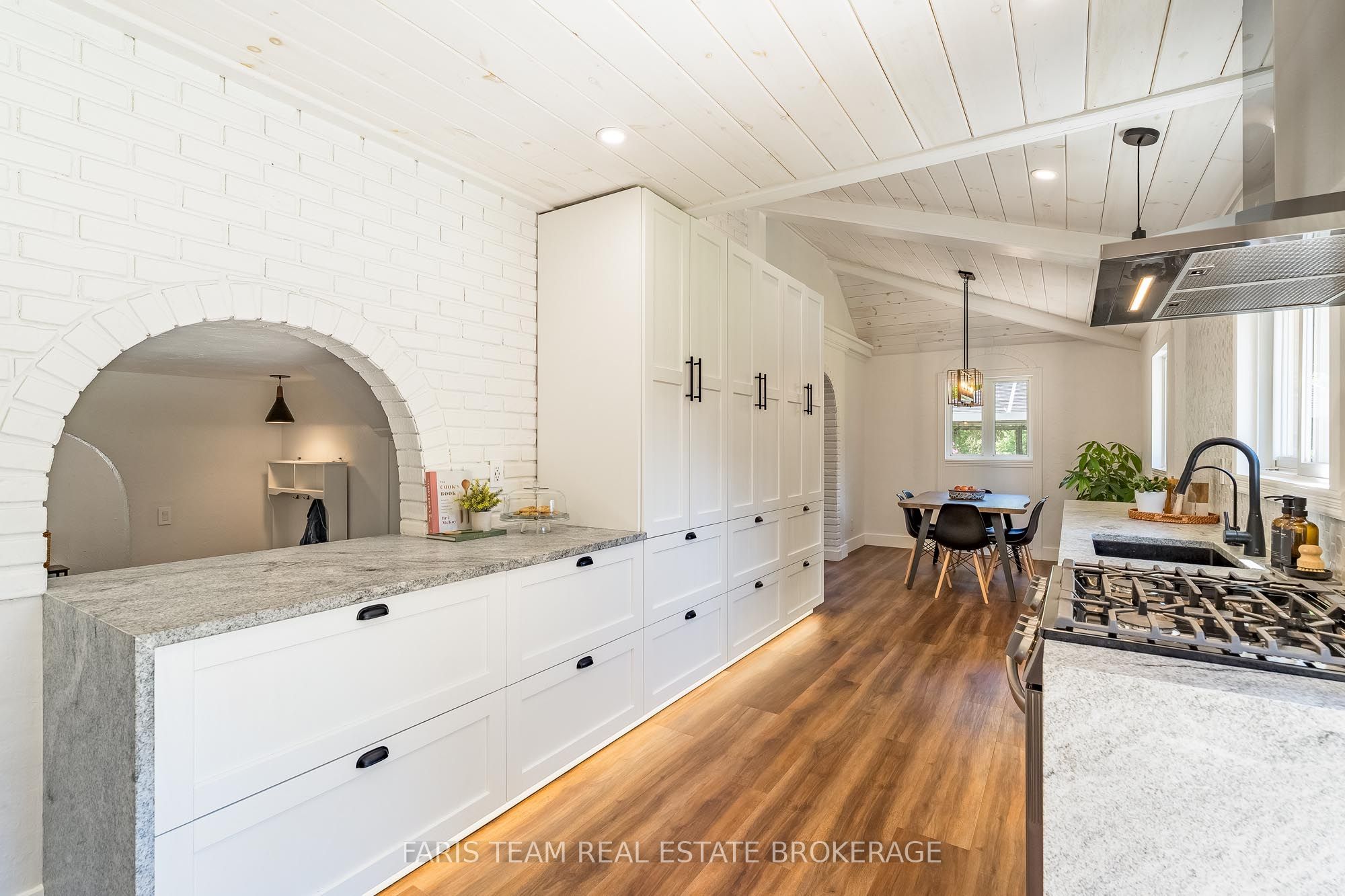 2087 Rumney Road Property Photo 12