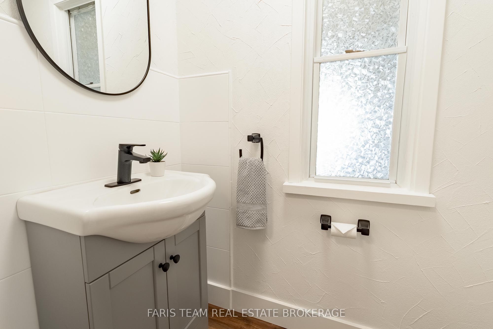 2087 Rumney Road Property Photo 23