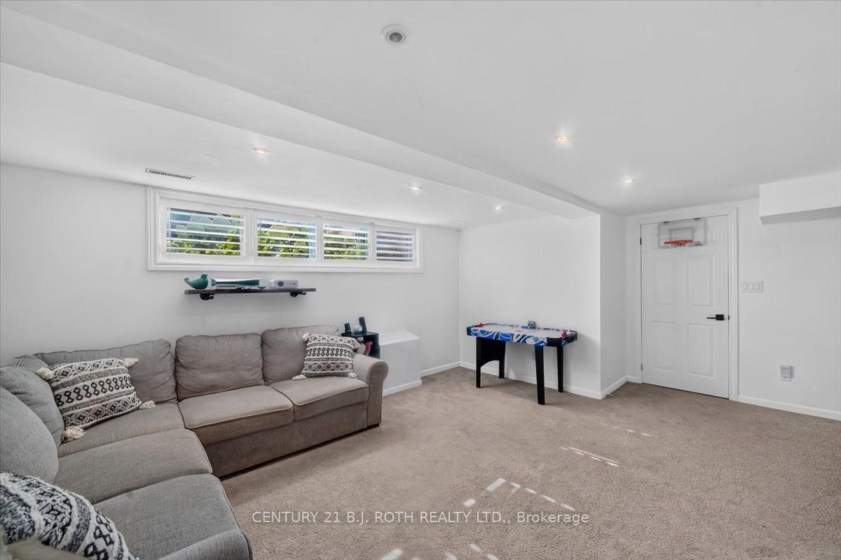 13 Clover Avenue Property Photo 36