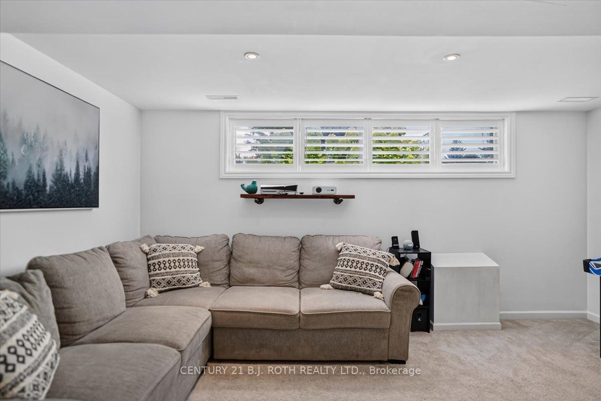 13 Clover Avenue Property Photo 38