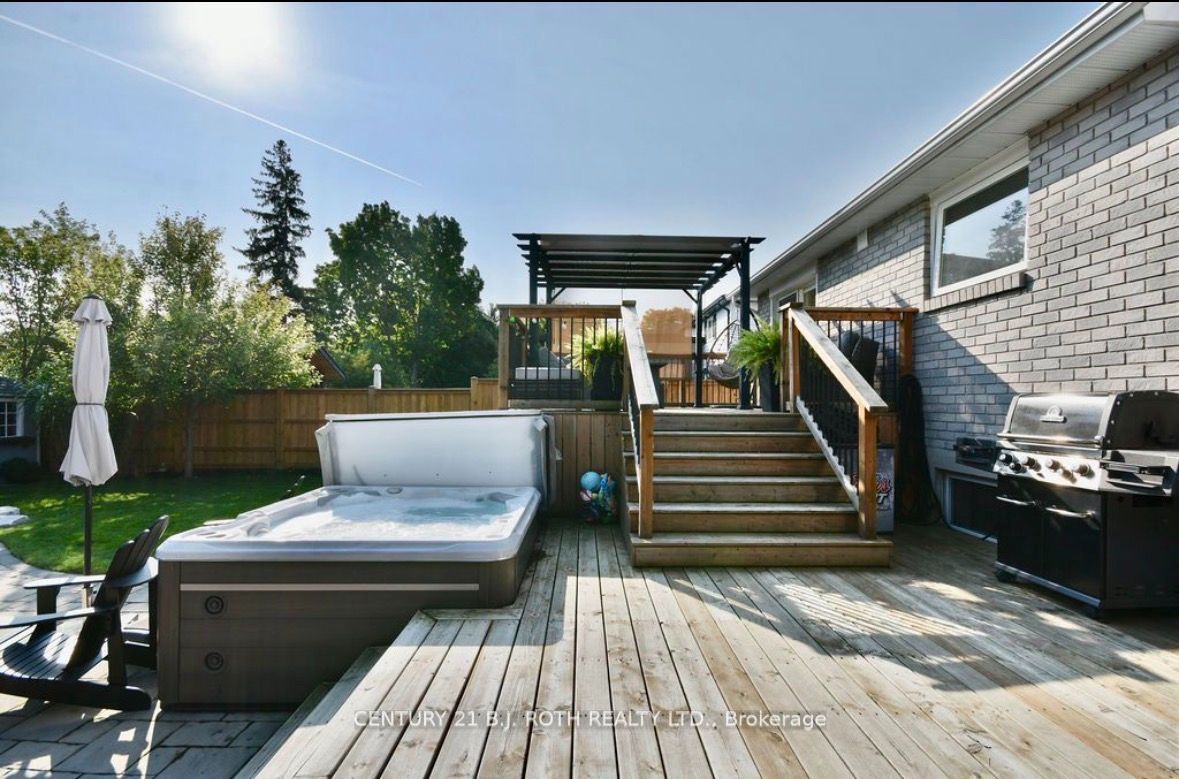 13 Clover Avenue Property Photo 49