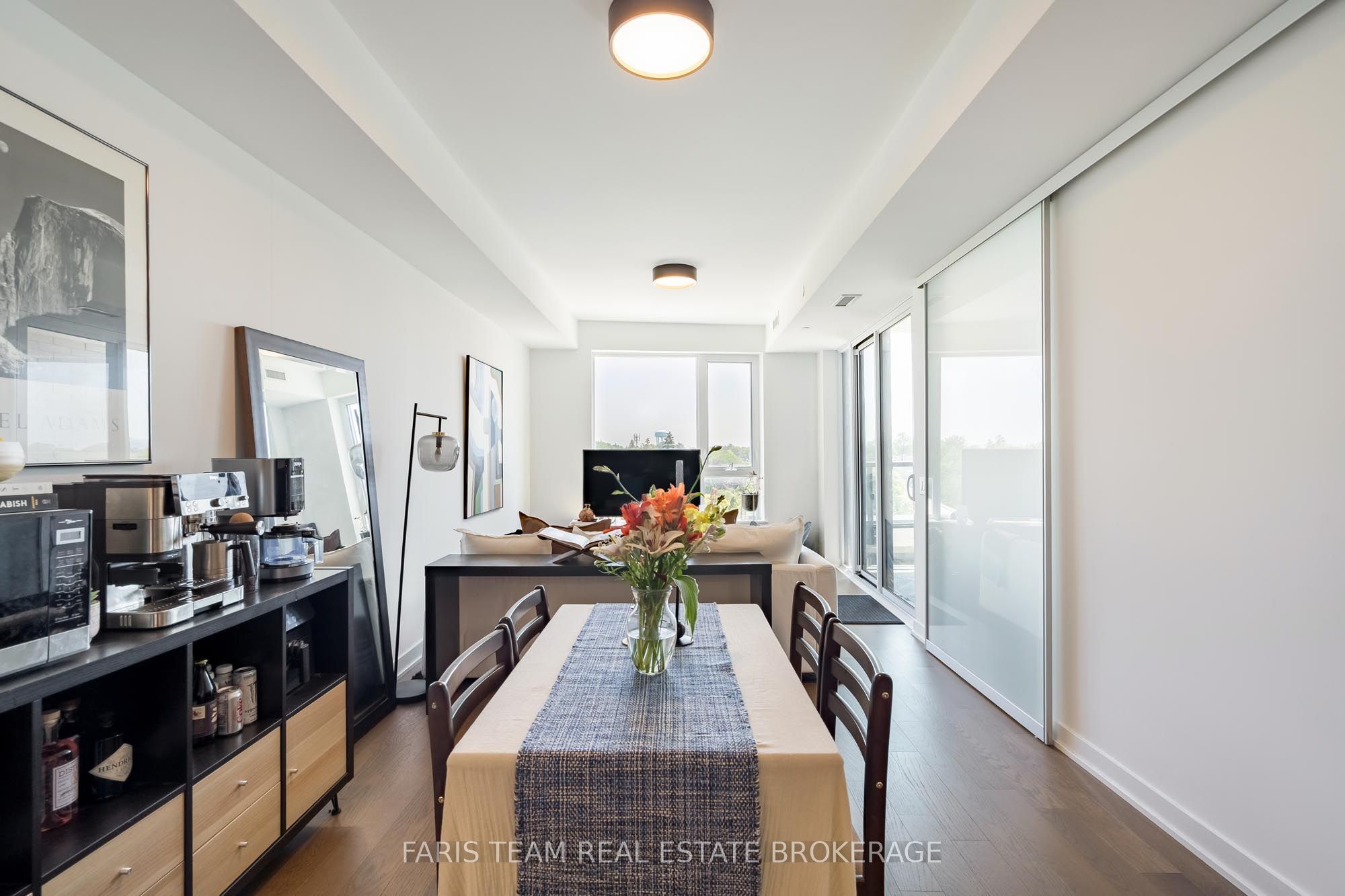31 Huron Street 413 Property Photo 14