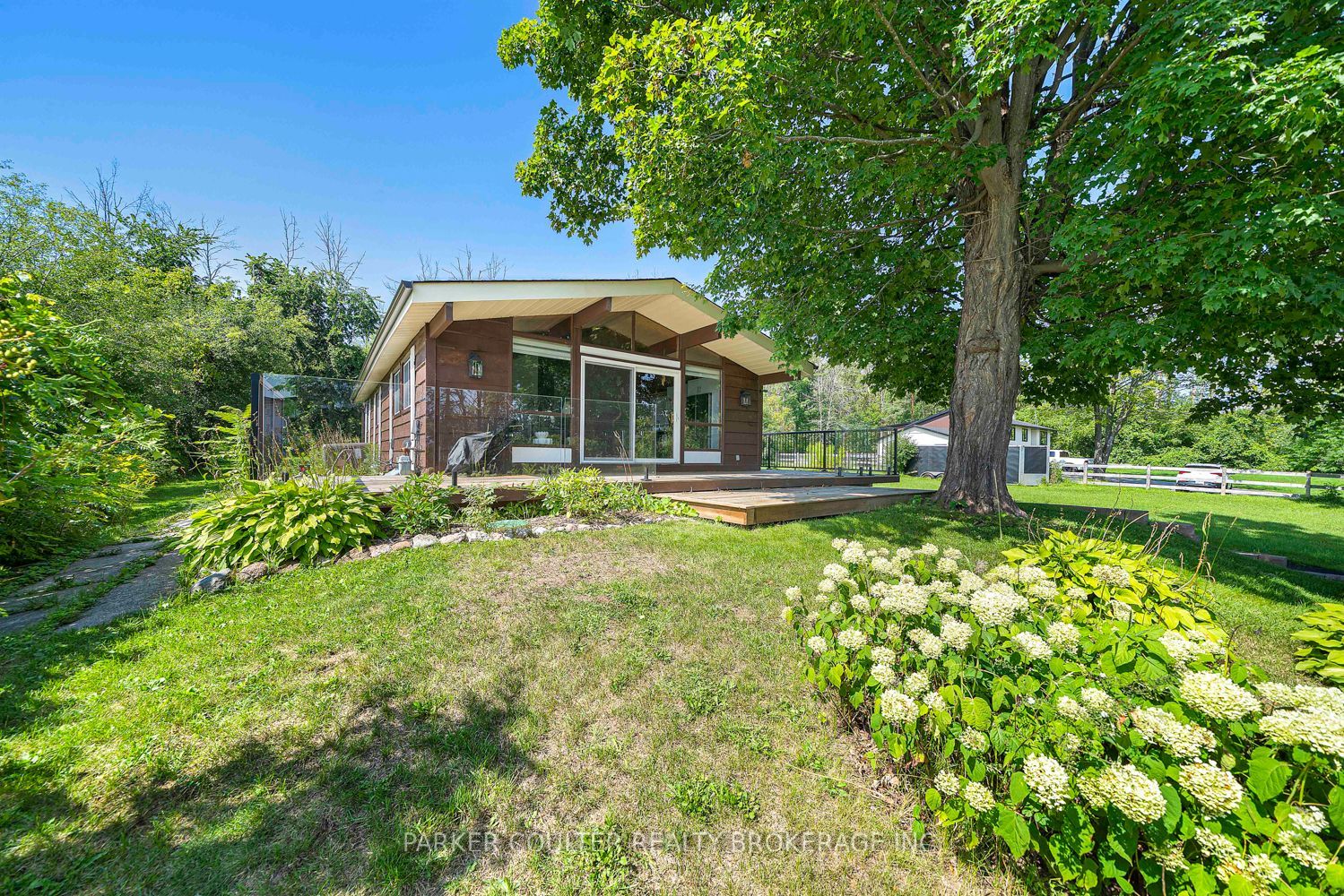 2238 Lakeshore Road E Property Photo 1