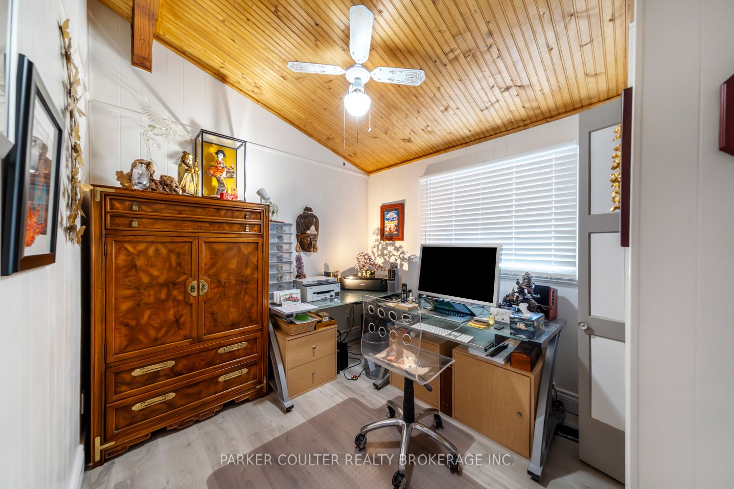 2238 Lakeshore Road E Property Photo 18