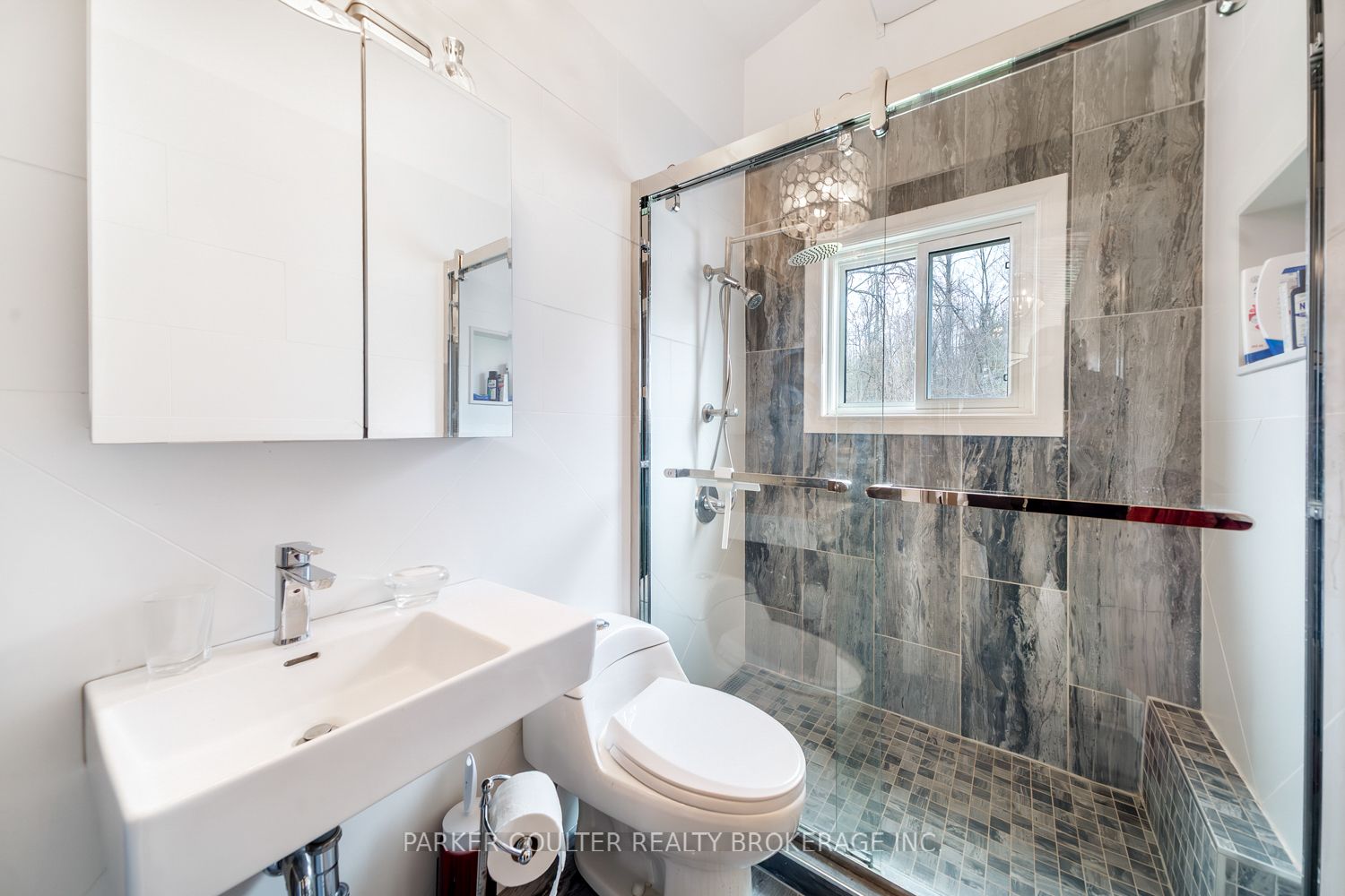 2238 Lakeshore Road E Property Photo 29