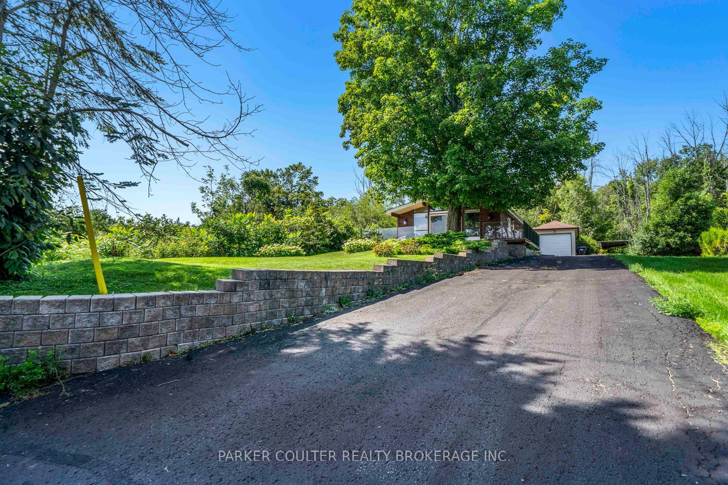 2238 Lakeshore Road E Property Photo 46