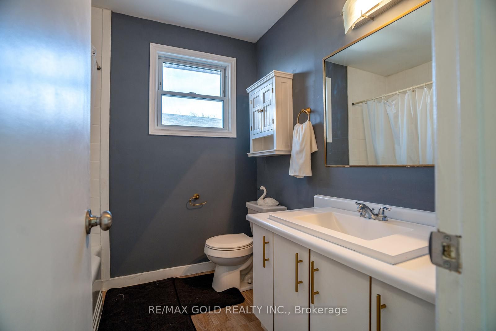 2 Kinzie Lane Property Photo 15