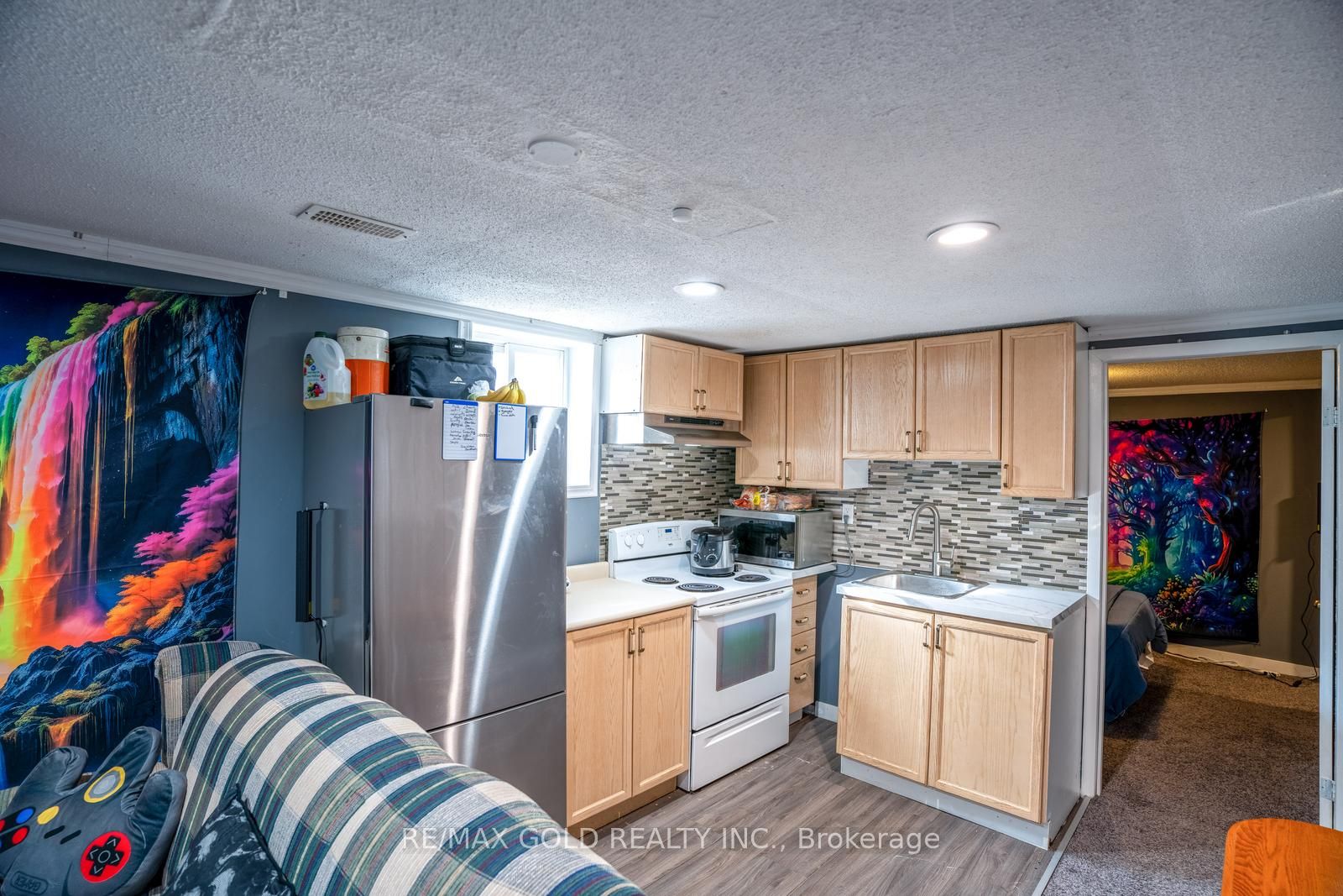 2 Kinzie Lane Property Photo 19