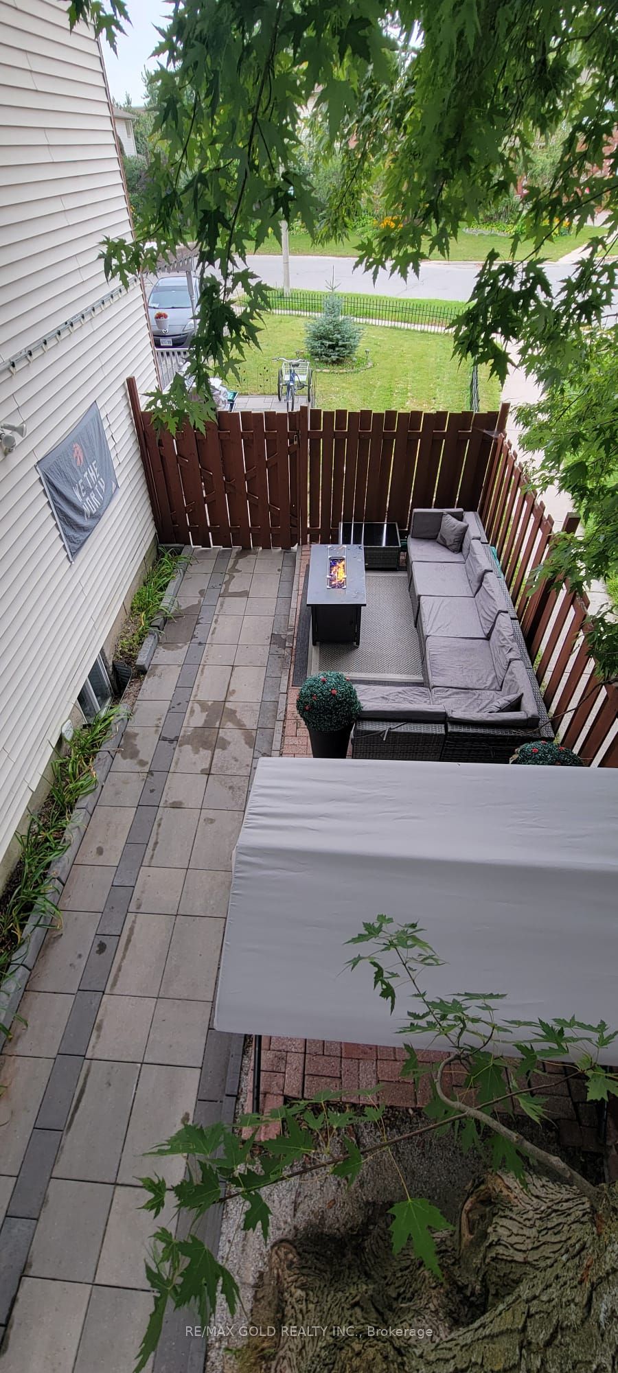 2 Kinzie Lane Property Photo 23