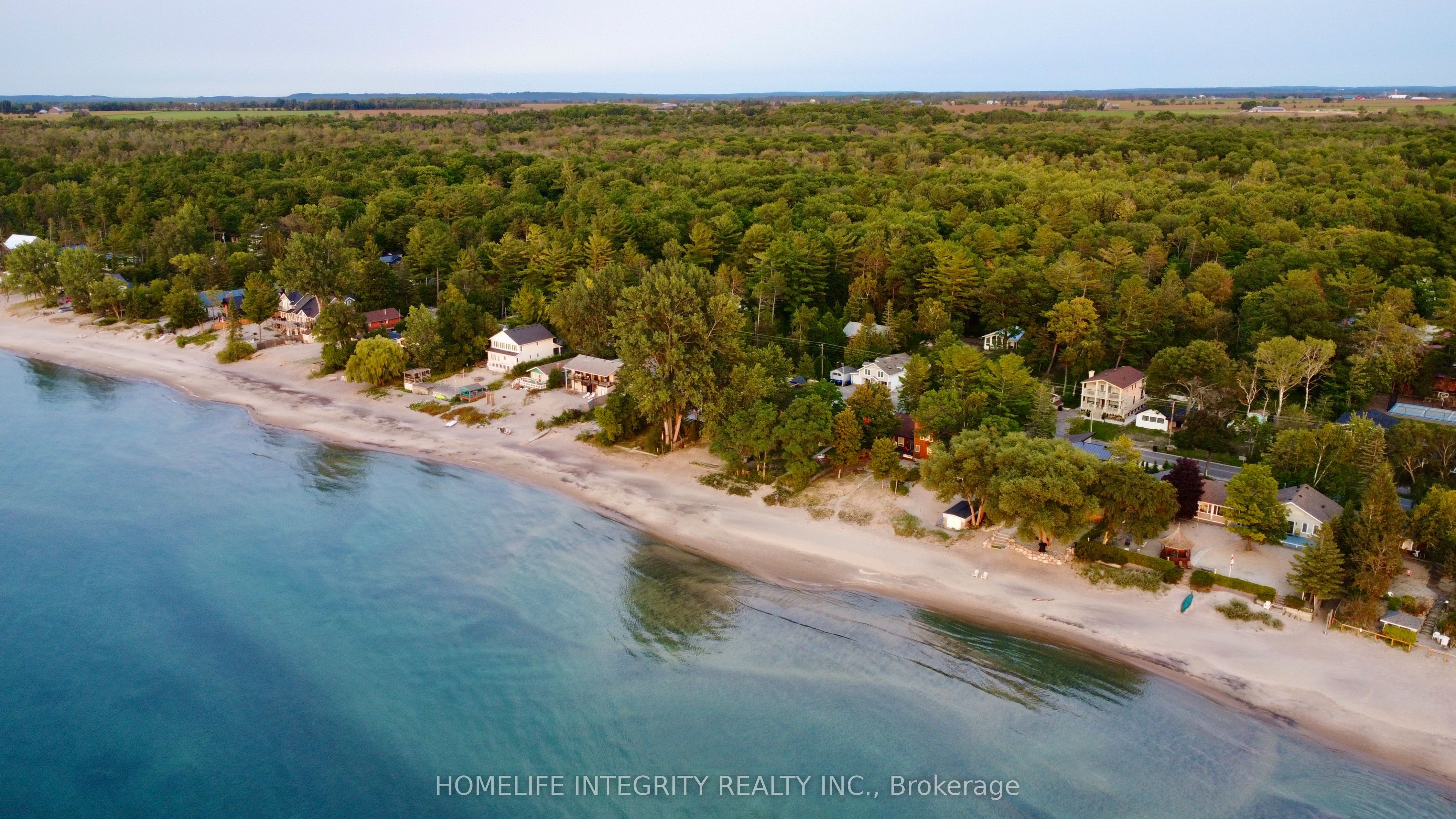 2197 Tiny Beaches Road S Property Photo 4