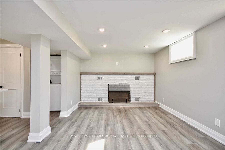192 Wellington Street E Lower Property Photo 6