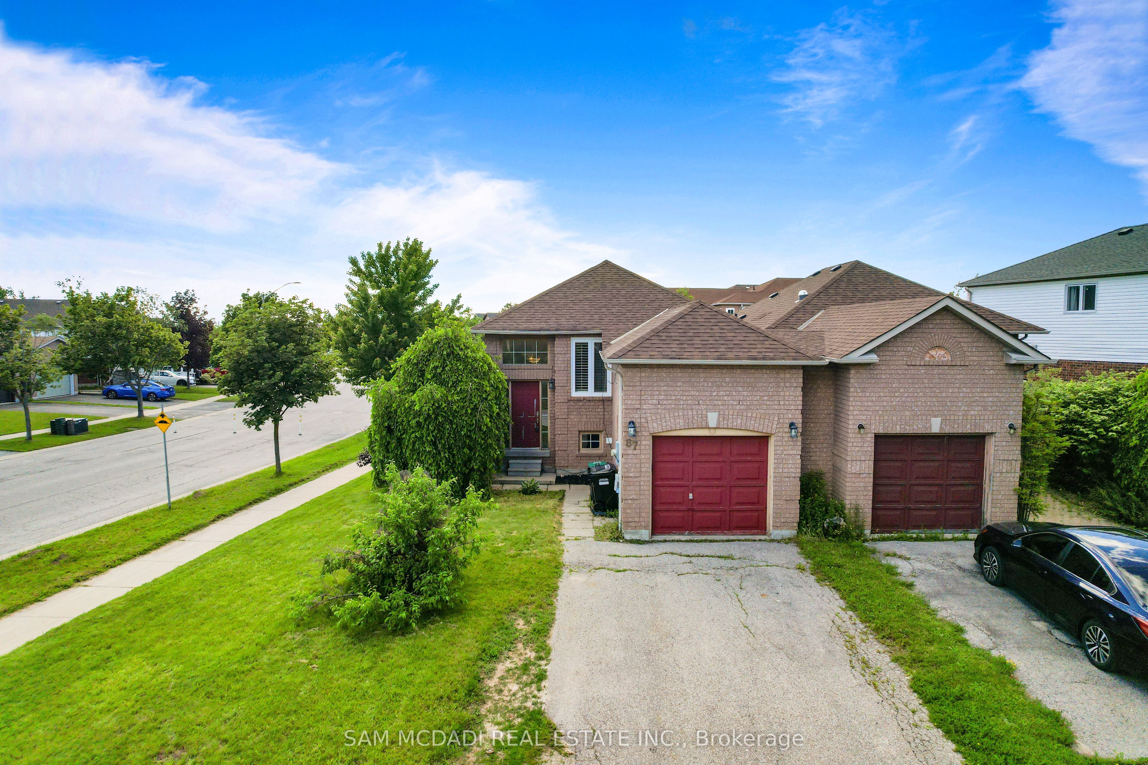 87 Rundle Crescent Property Photo 1