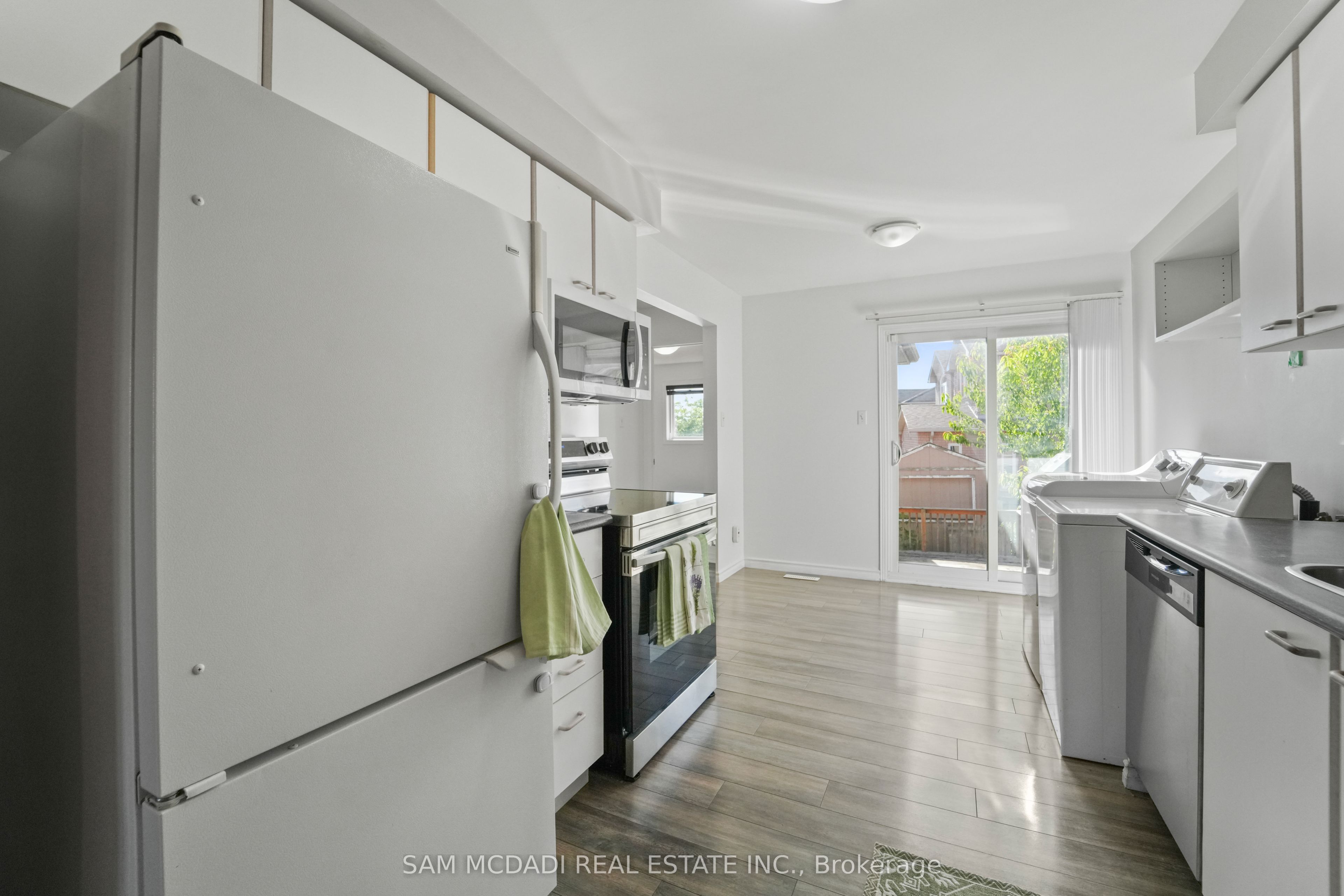 87 Rundle Crescent Property Photo 8
