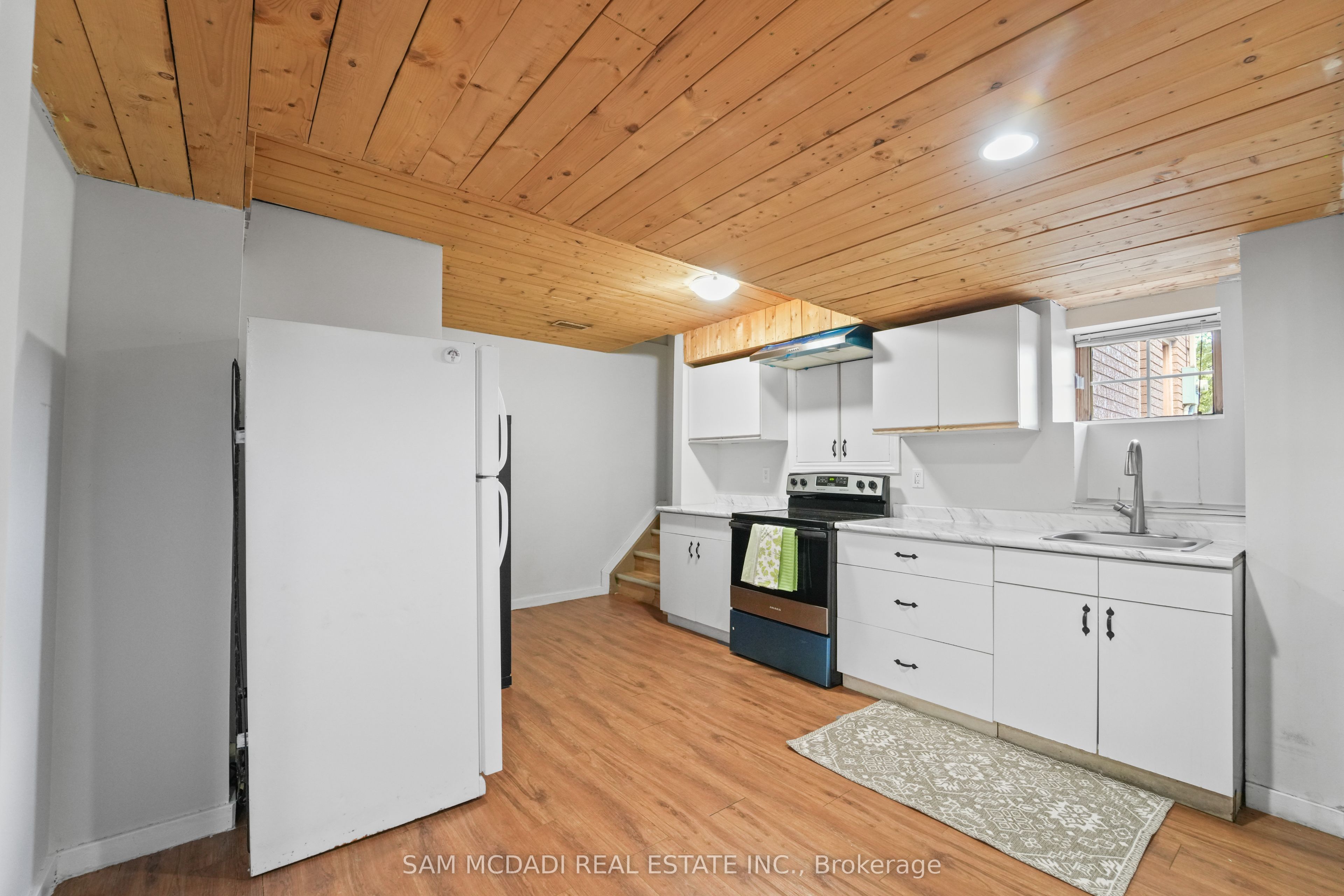 87 Rundle Crescent Property Photo 21