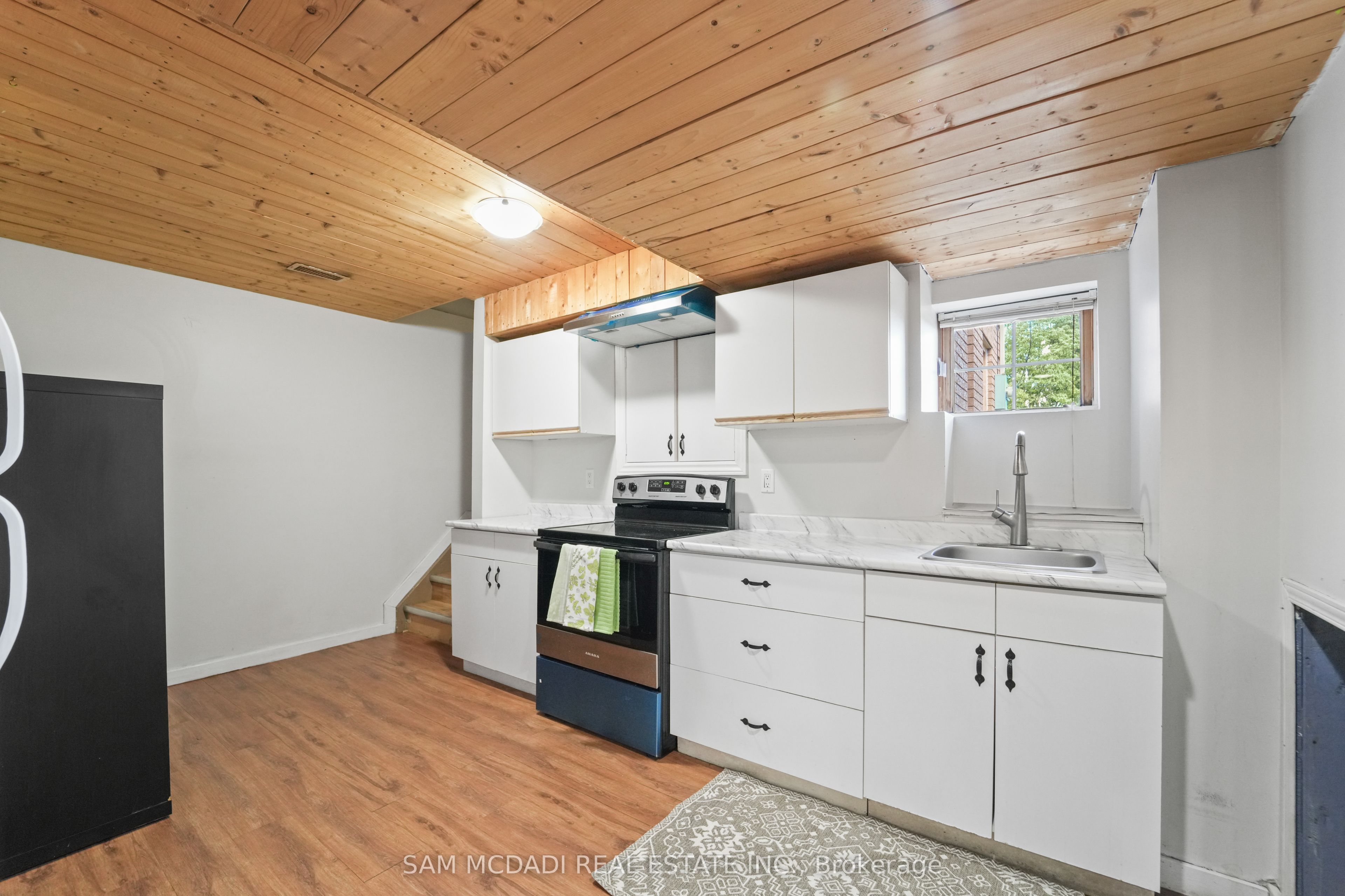 87 Rundle Crescent Property Photo 22
