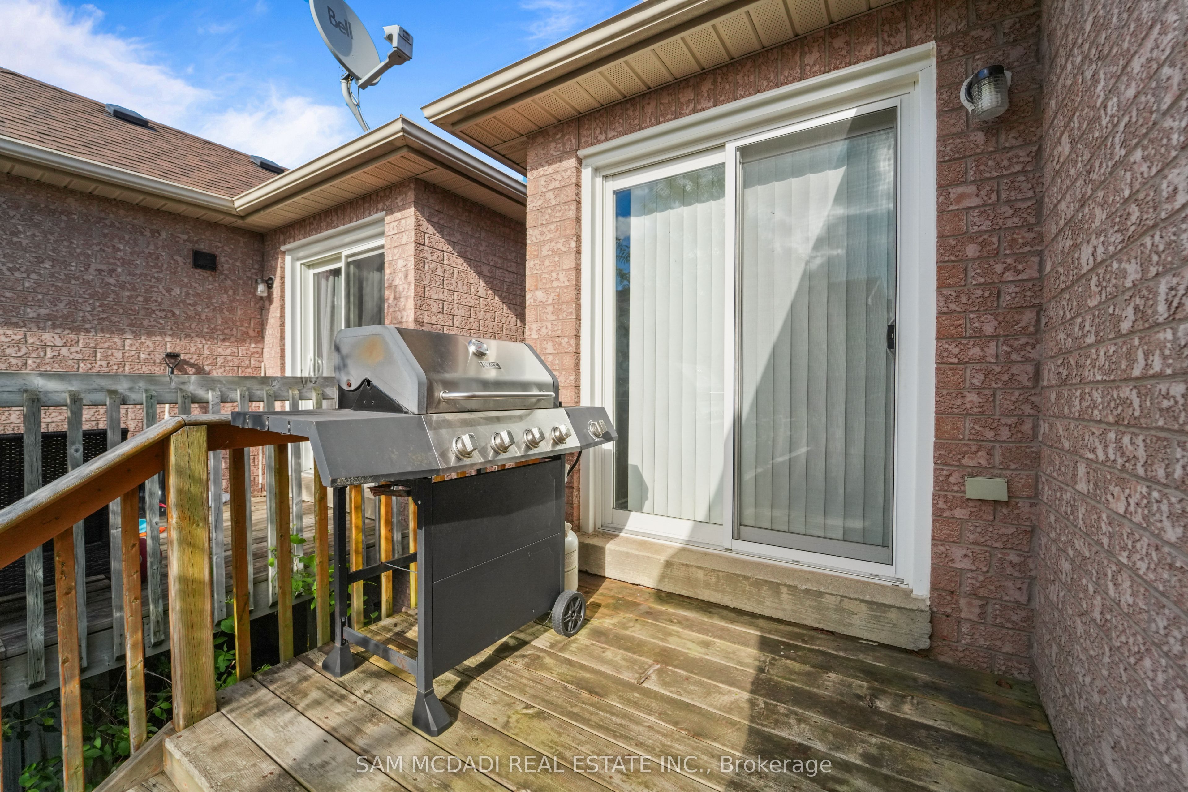 87 Rundle Crescent Property Photo 28