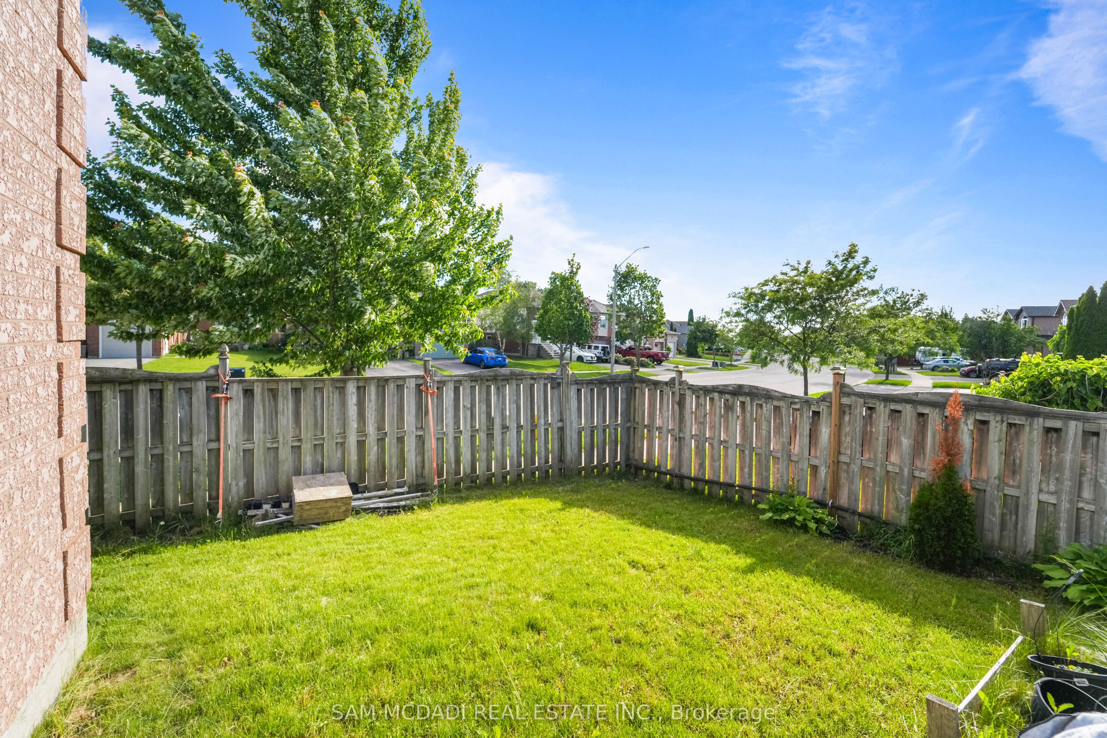 87 Rundle Crescent Property Photo 29