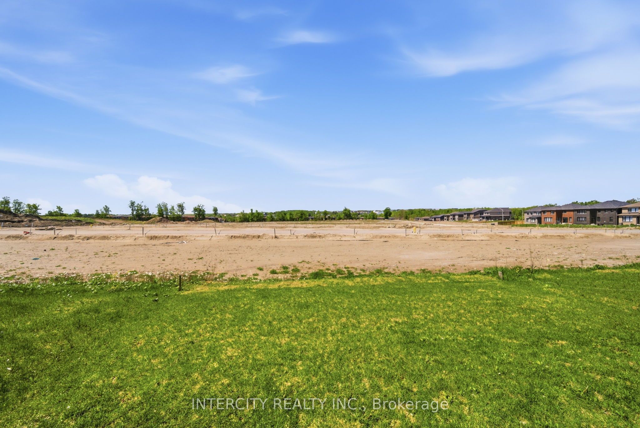 10 Kingsbury Trail Property Photo 44