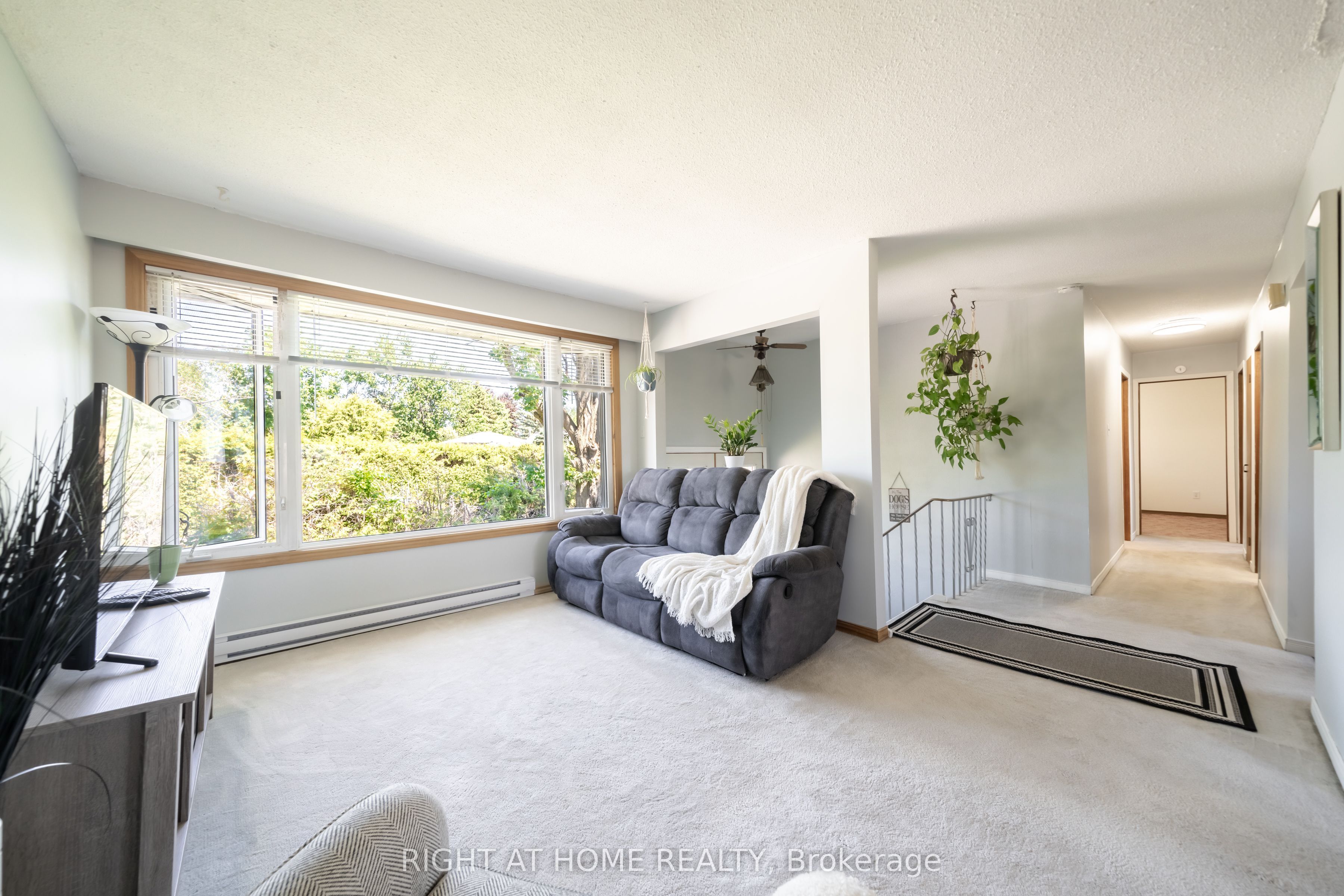 4654 Mcneil Street Property Photo 7