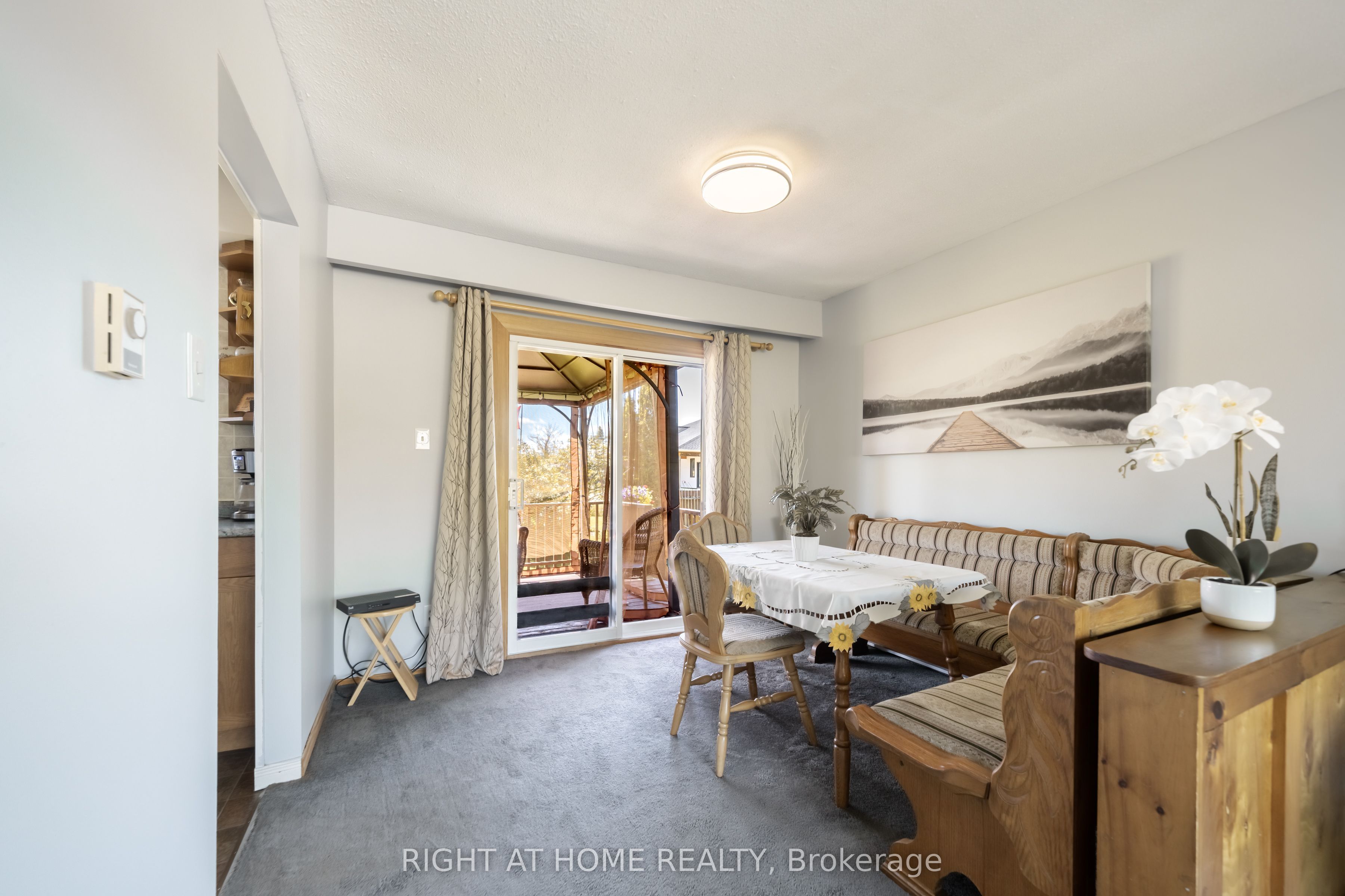 4654 Mcneil Street Property Photo 12