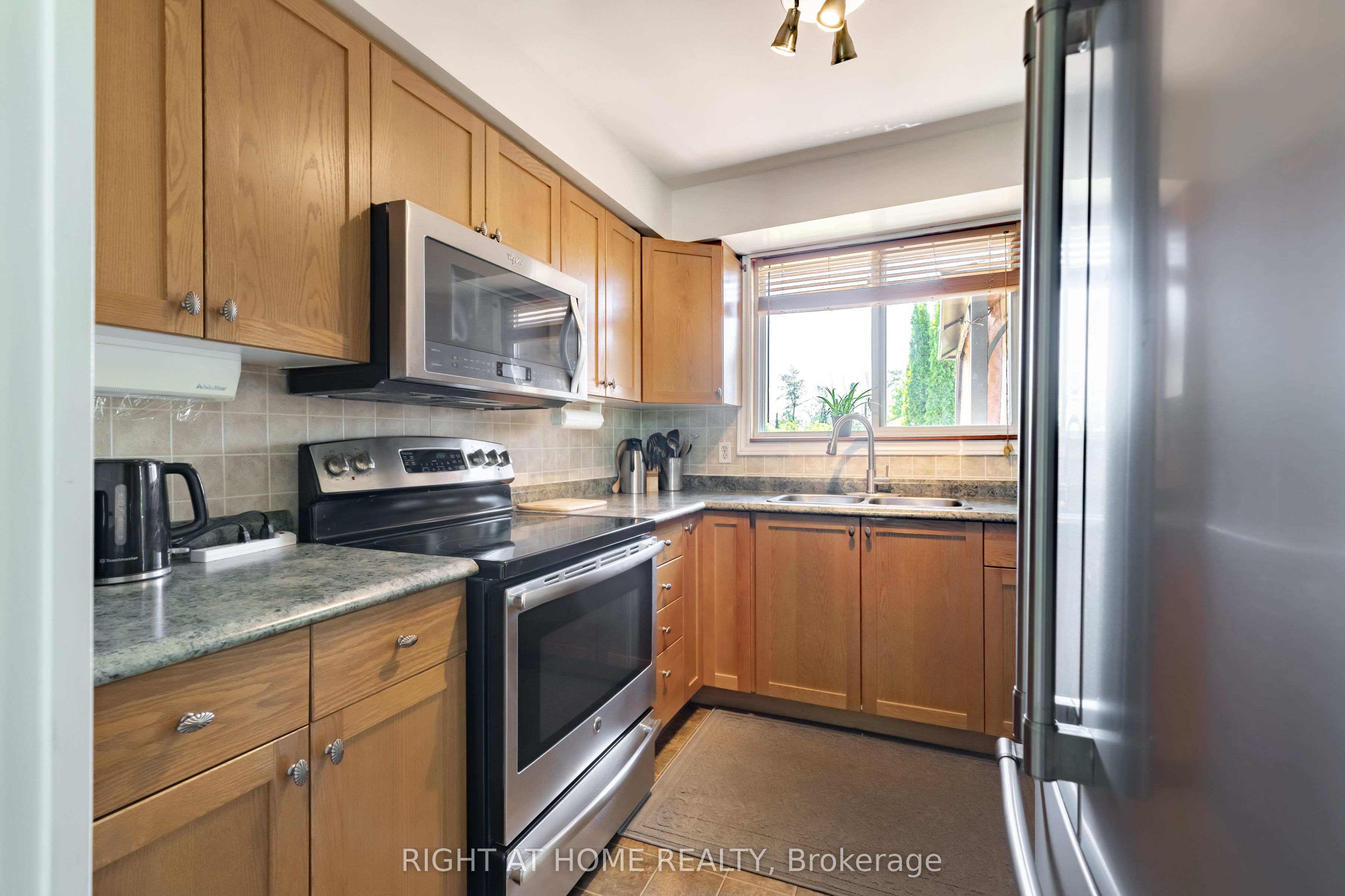 4654 Mcneil Street Property Photo 15