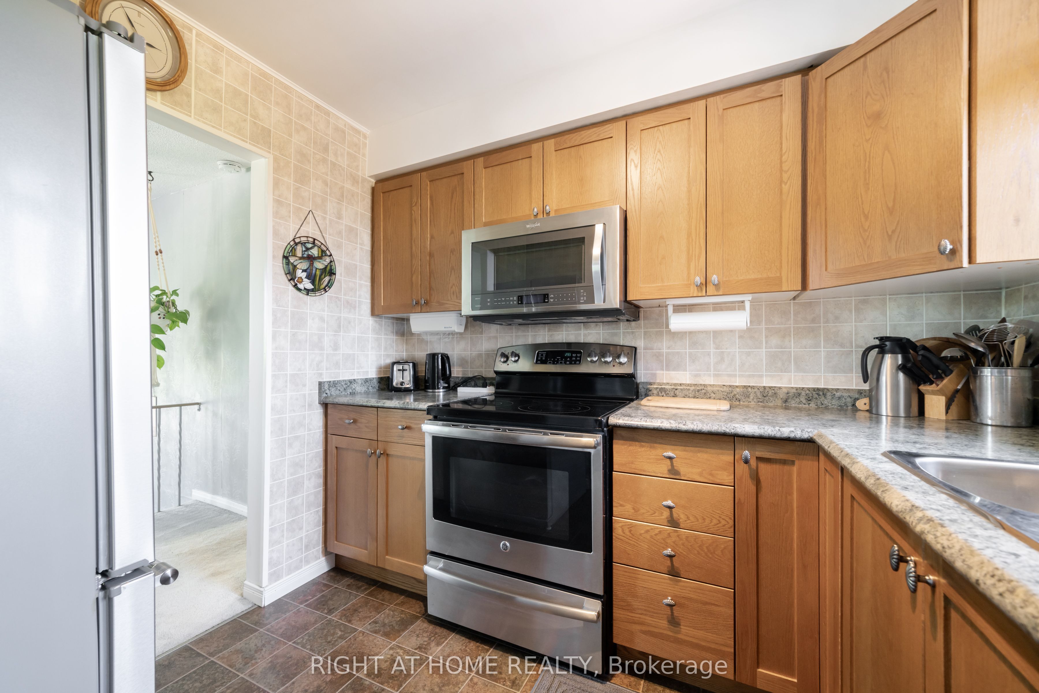 4654 Mcneil Street Property Photo 16