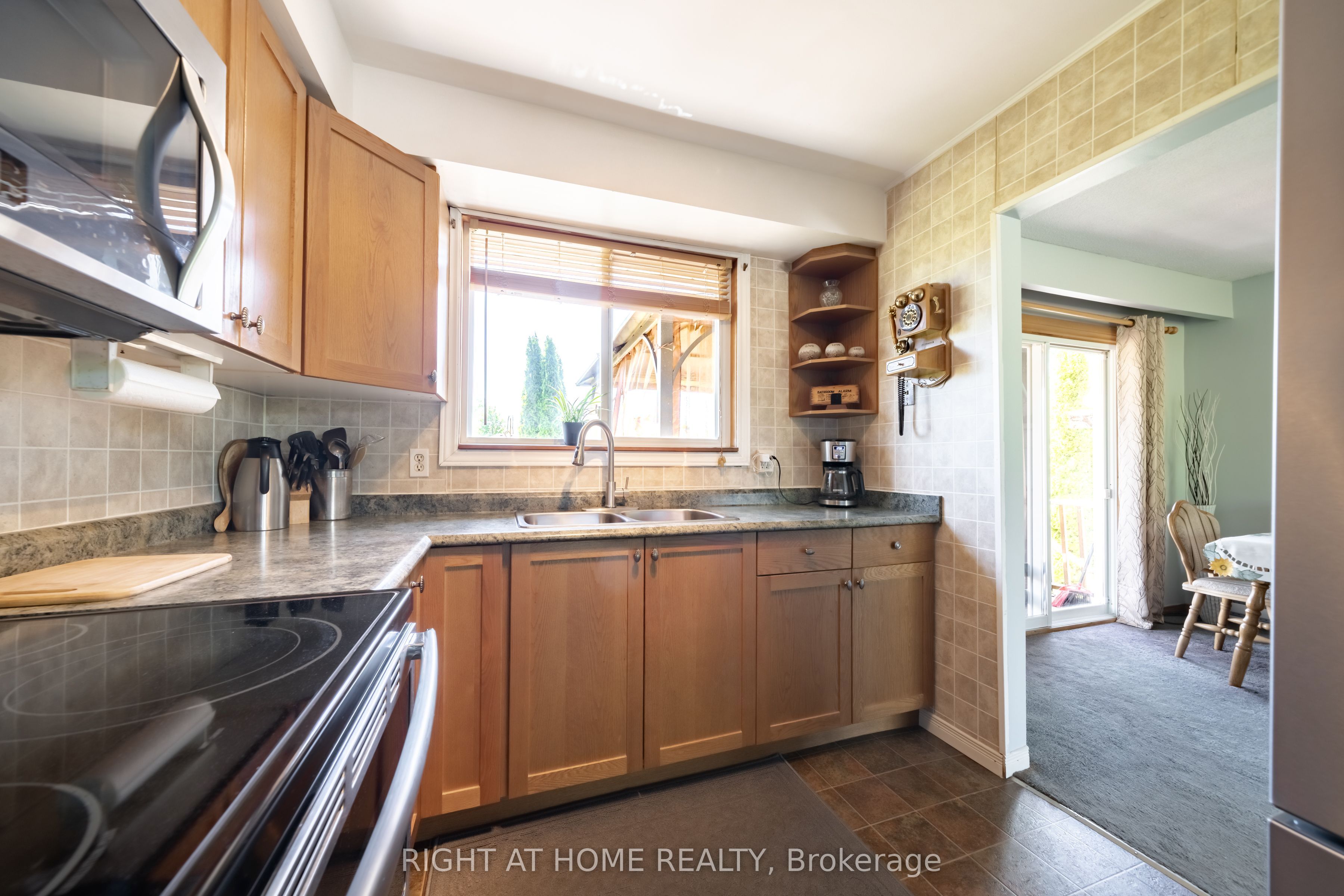 4654 Mcneil Street Property Photo 17