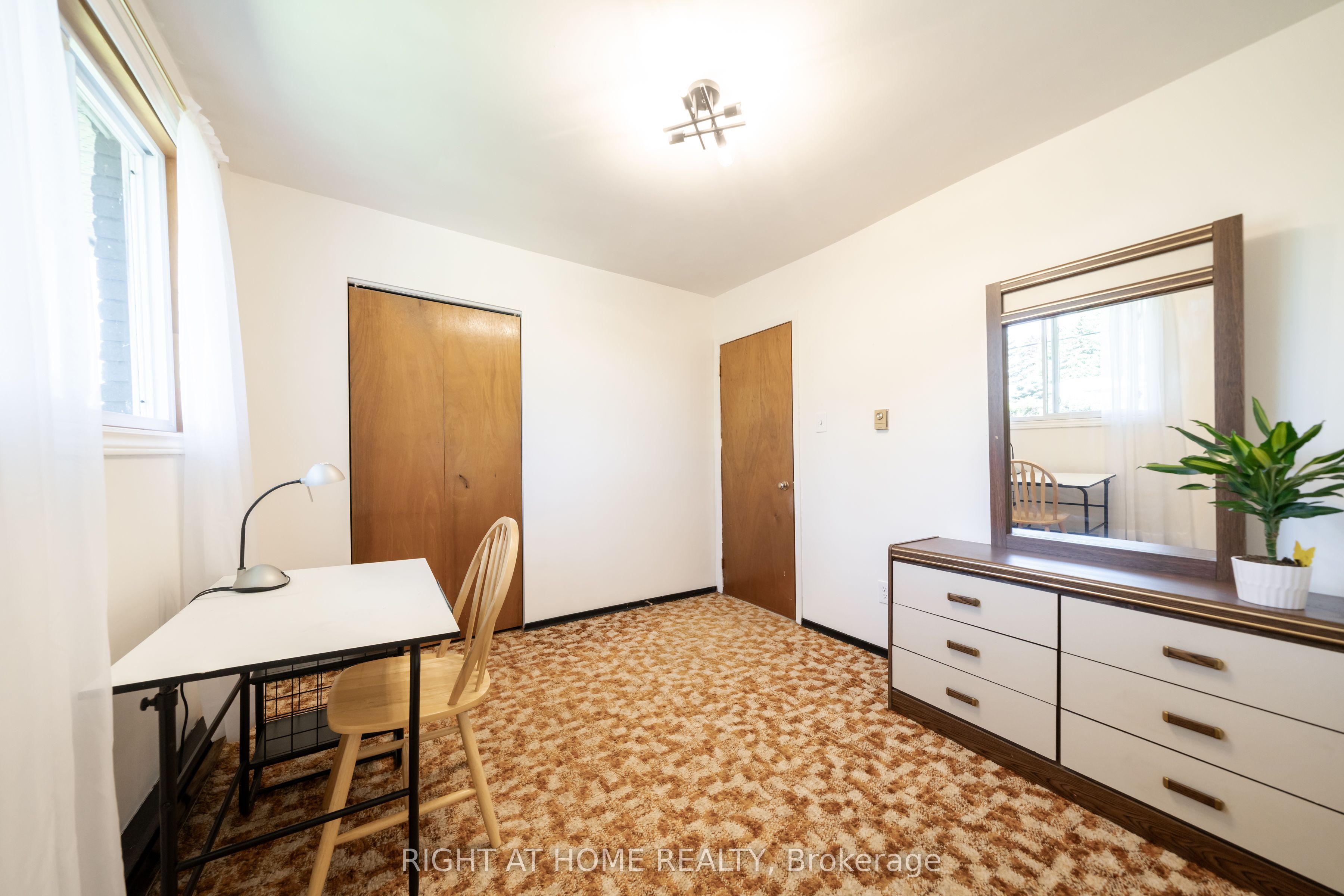 4654 Mcneil Street Property Photo 22