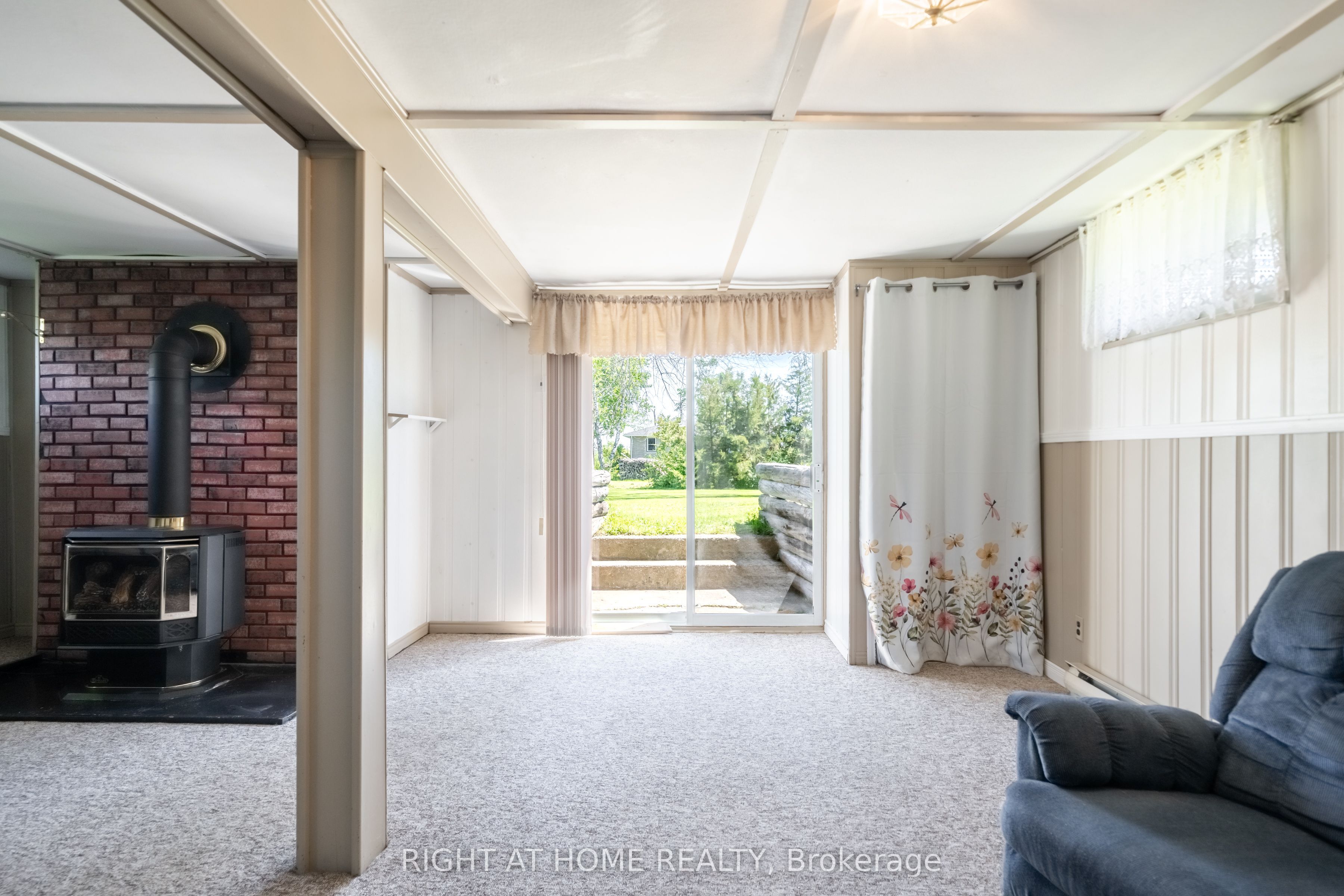 4654 Mcneil Street Property Photo 23