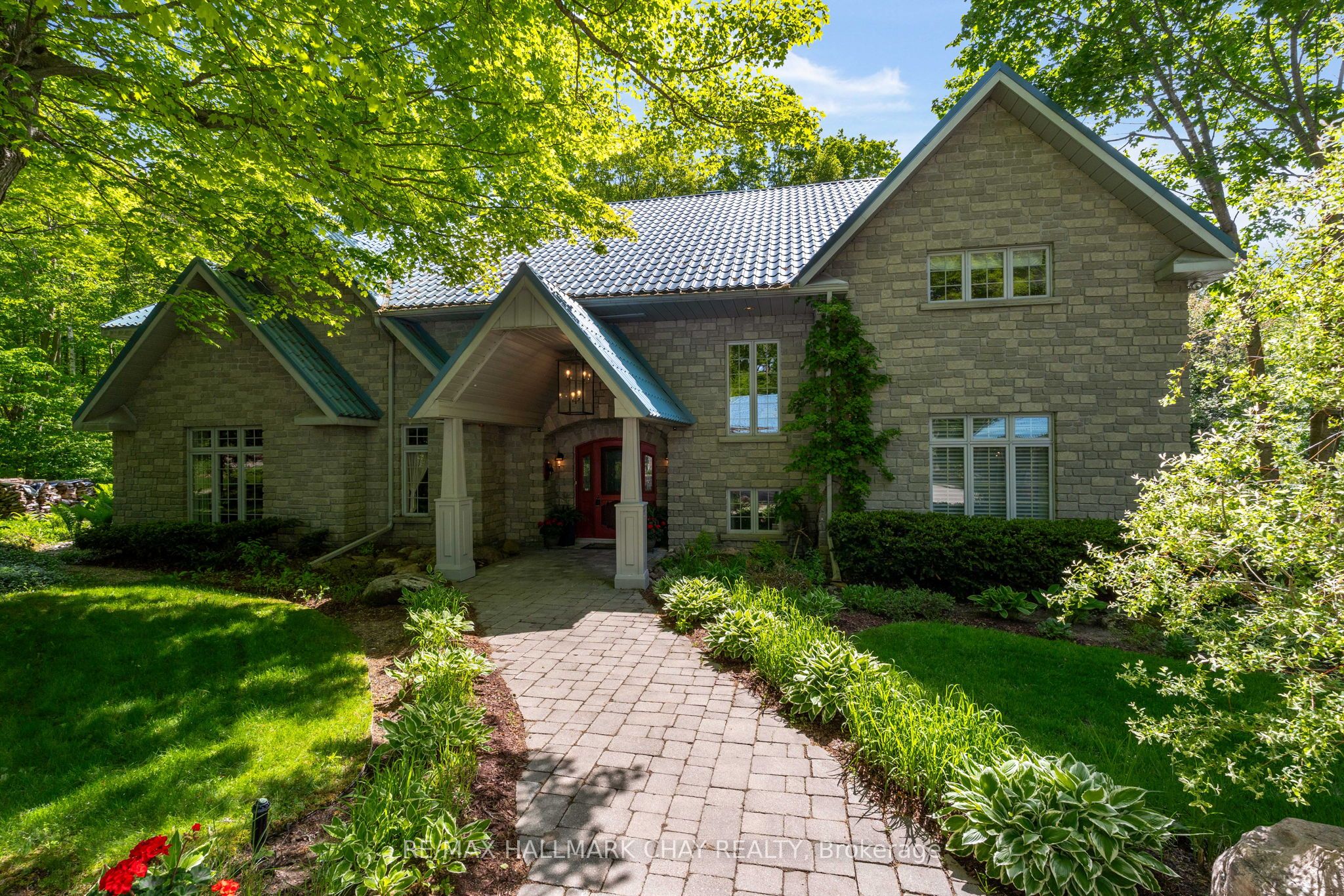 3778 Vasey Road Property Photo 1