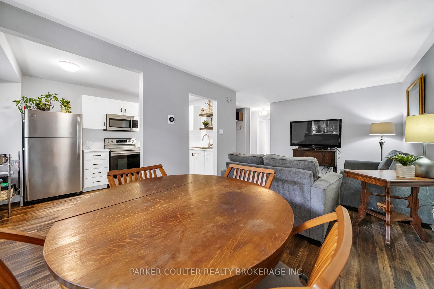 441 Barrie Road 16 Property Photo 10