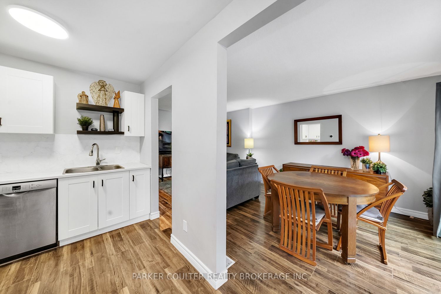 441 Barrie Road 16 Property Photo 17
