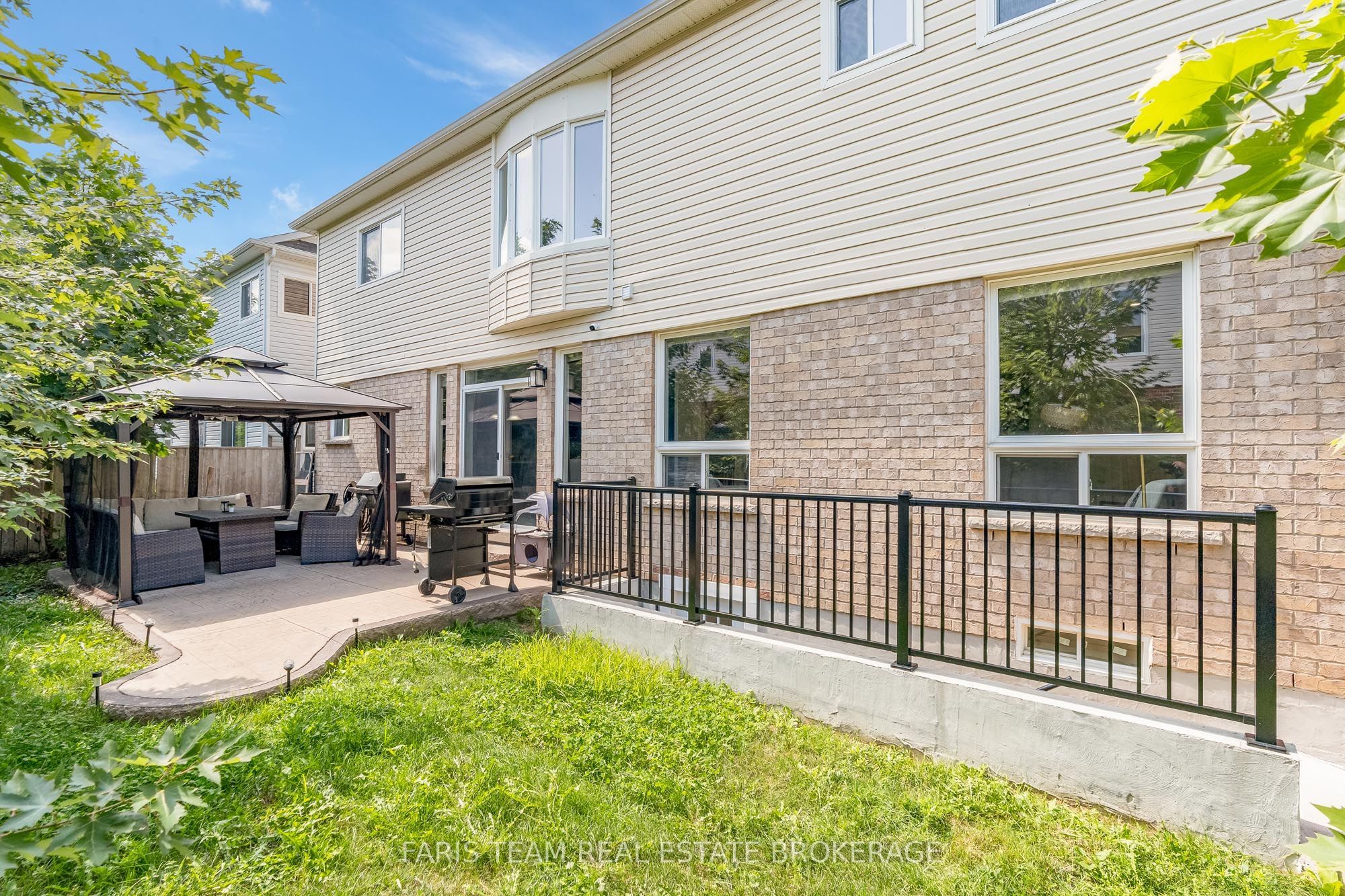 31 The Queensway Property Photo 43