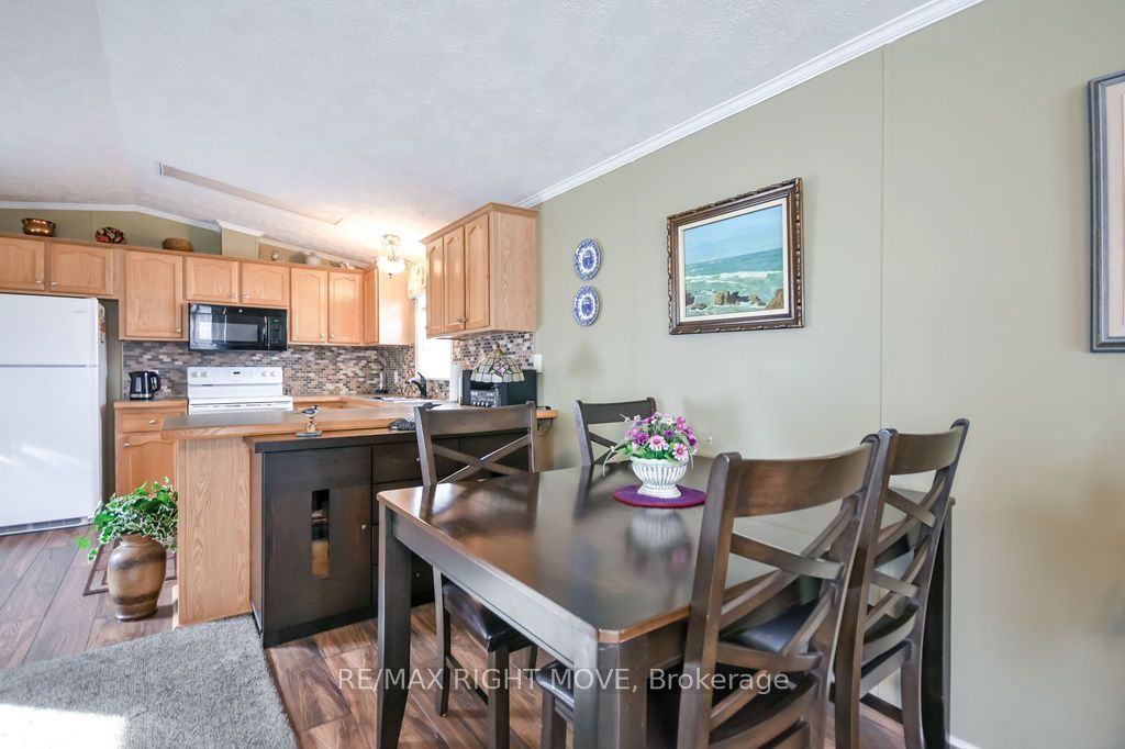 1317 Hilltop Road Property Photo 6