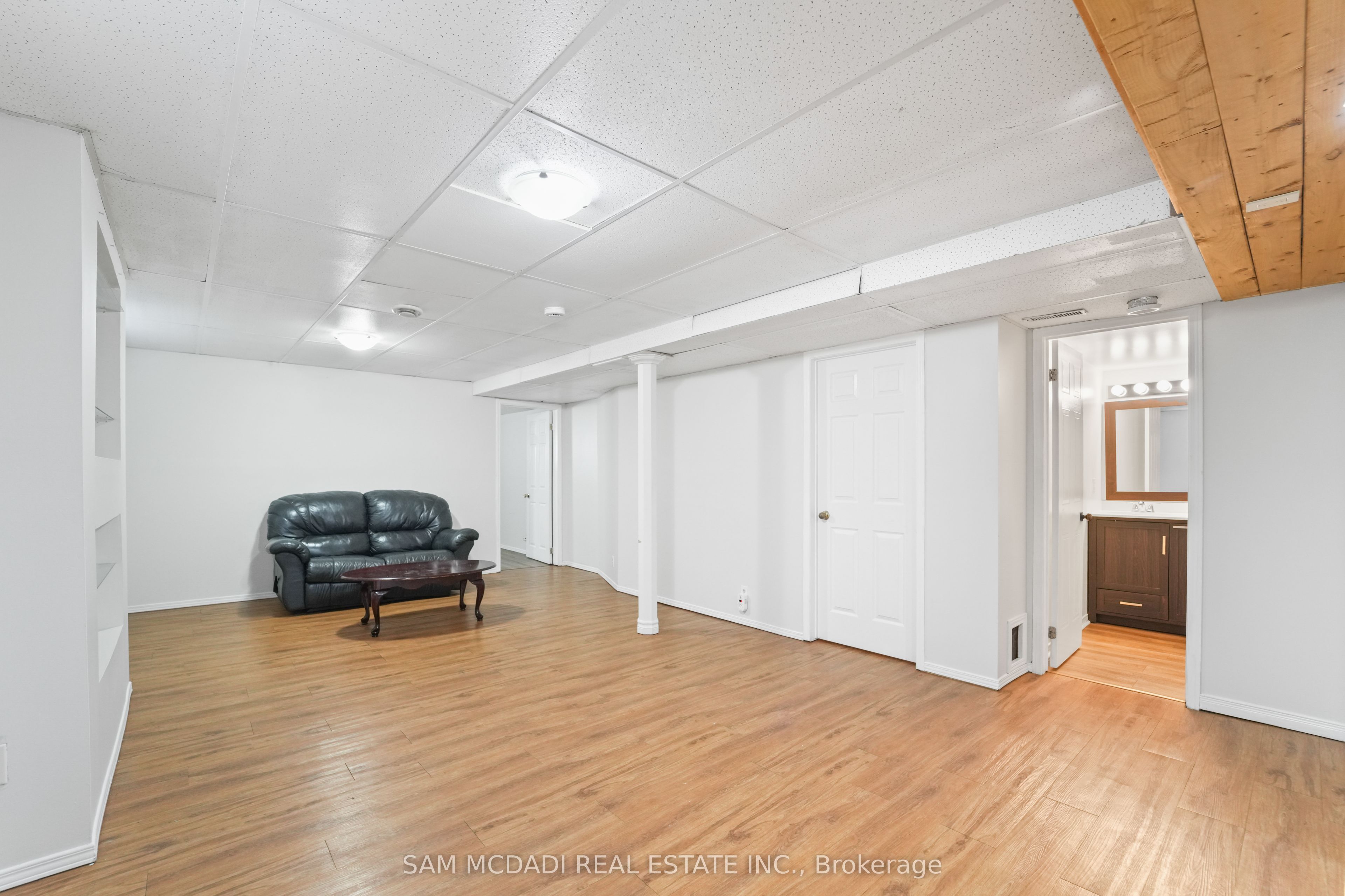 87 Rundle Crescent Property Photo 13