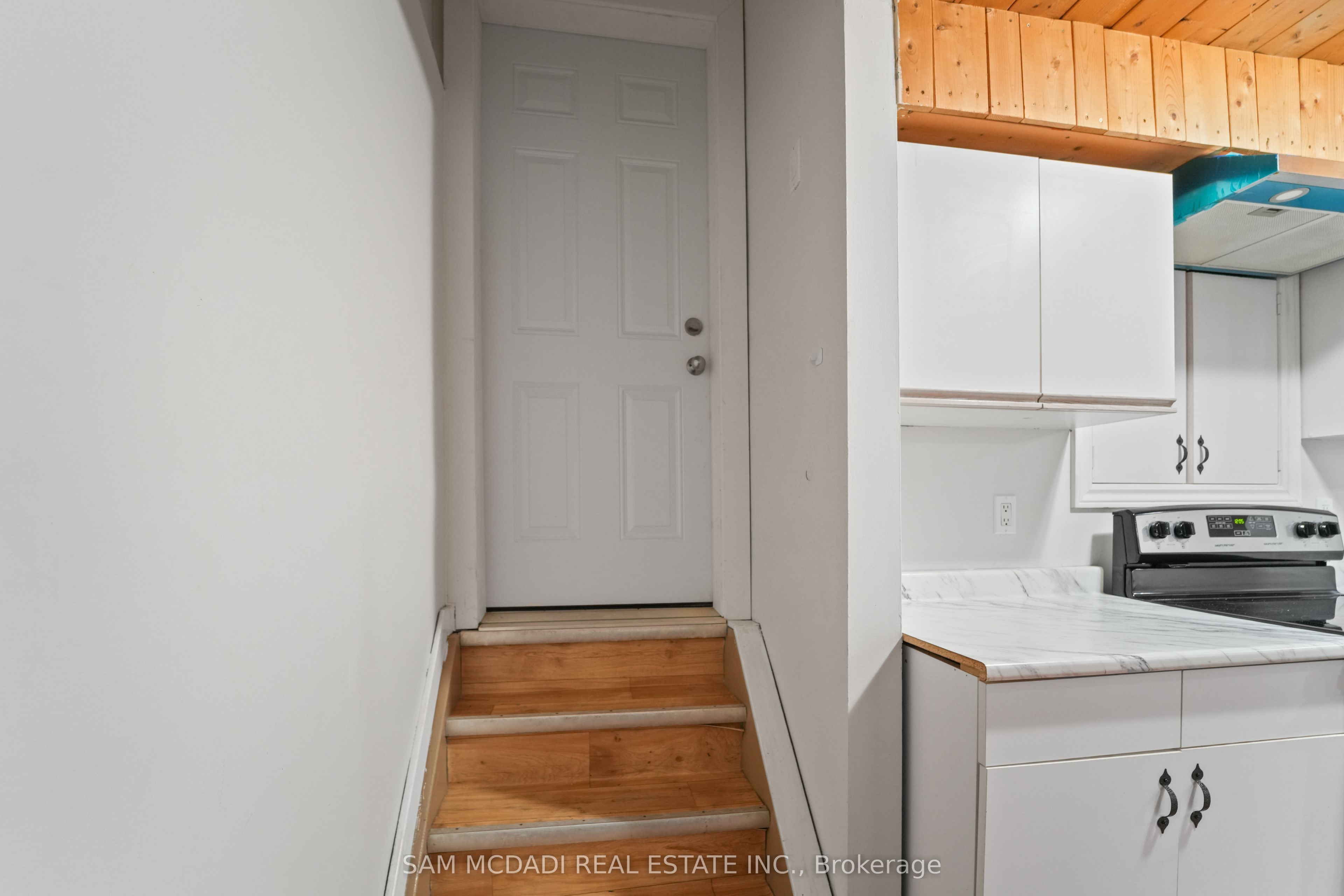 87 Rundle Crescent Property Photo 23