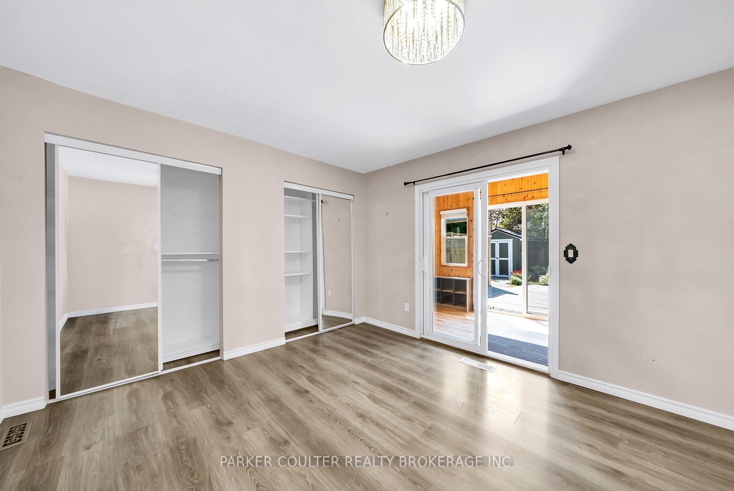 403a Forest Avenue S Property Photo 19