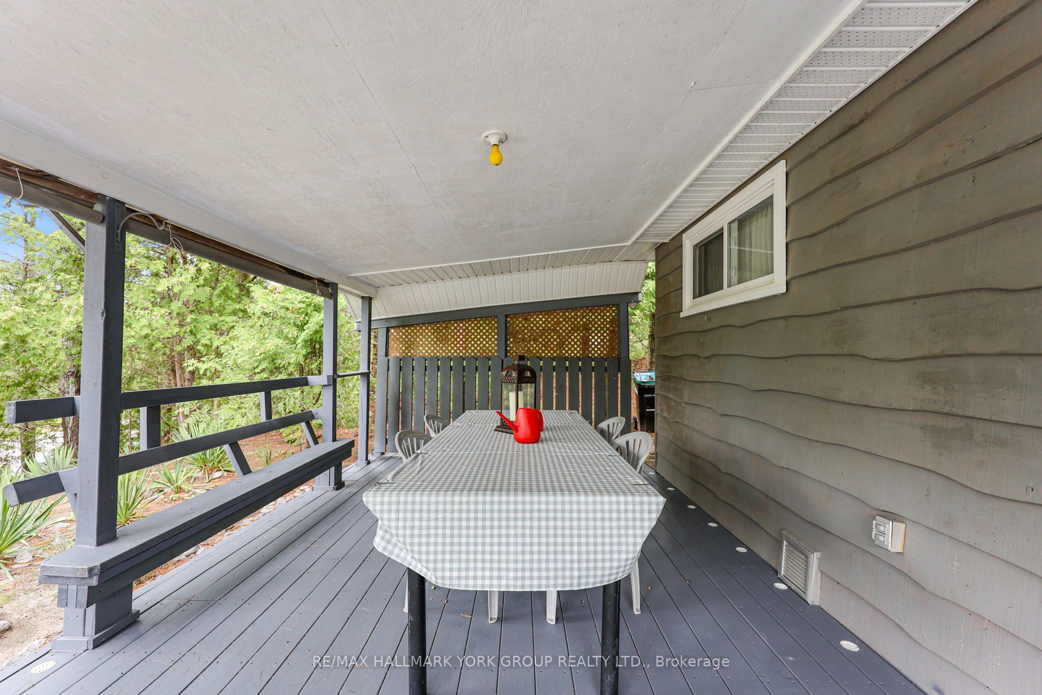 1085 River Road E Property Photo 29