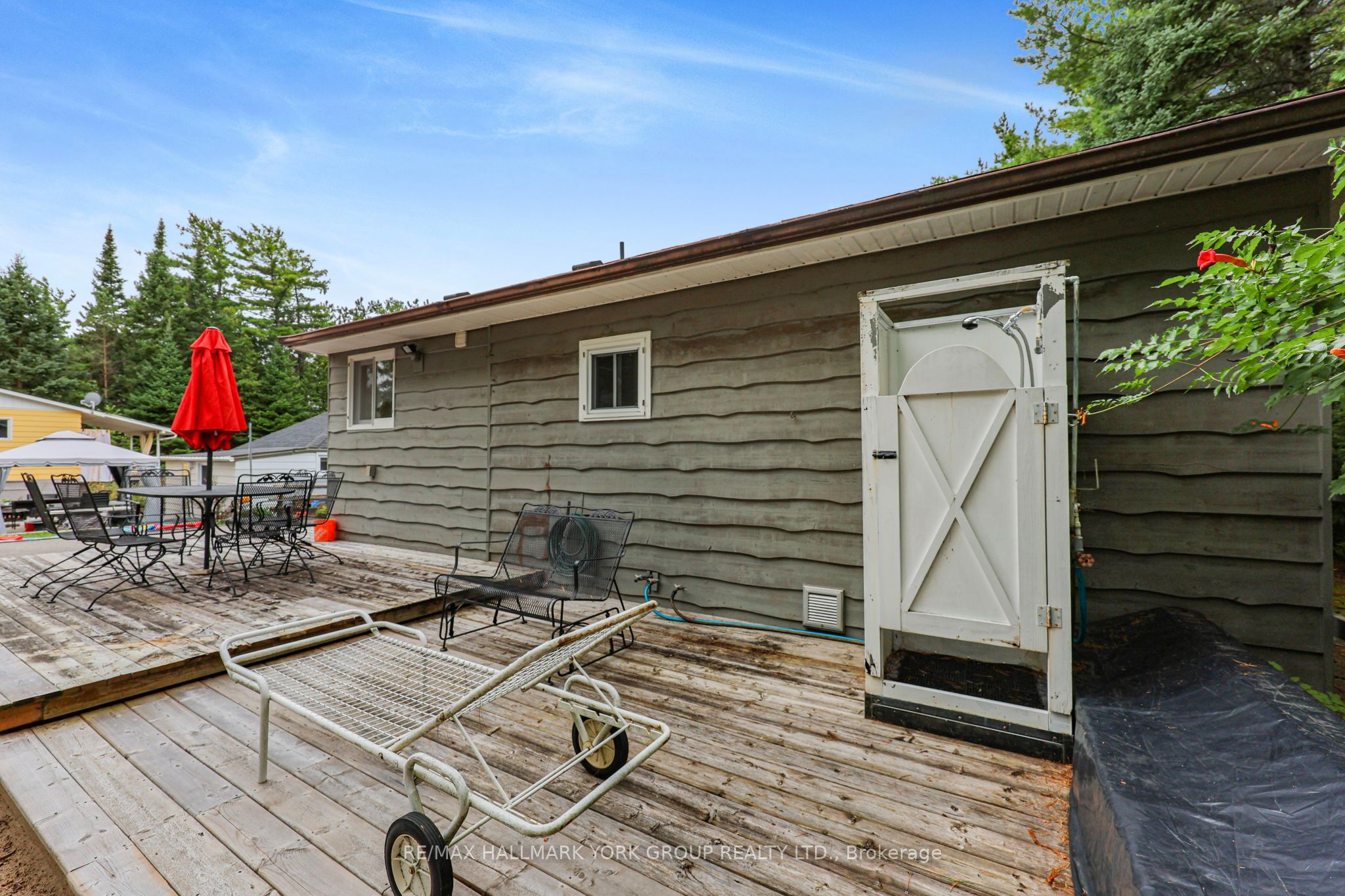 1085 River Road E Property Photo 39