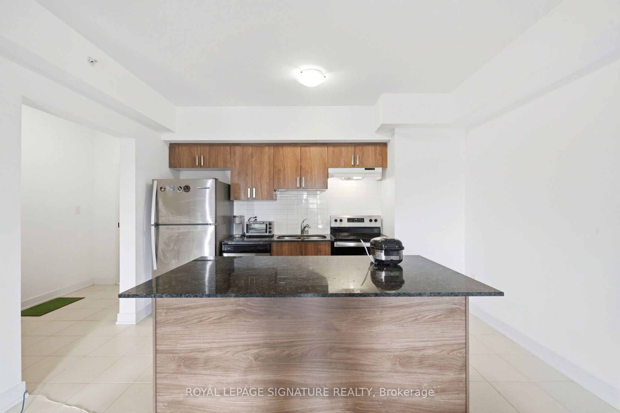 5 Chef Lane 504 Property Photo 9