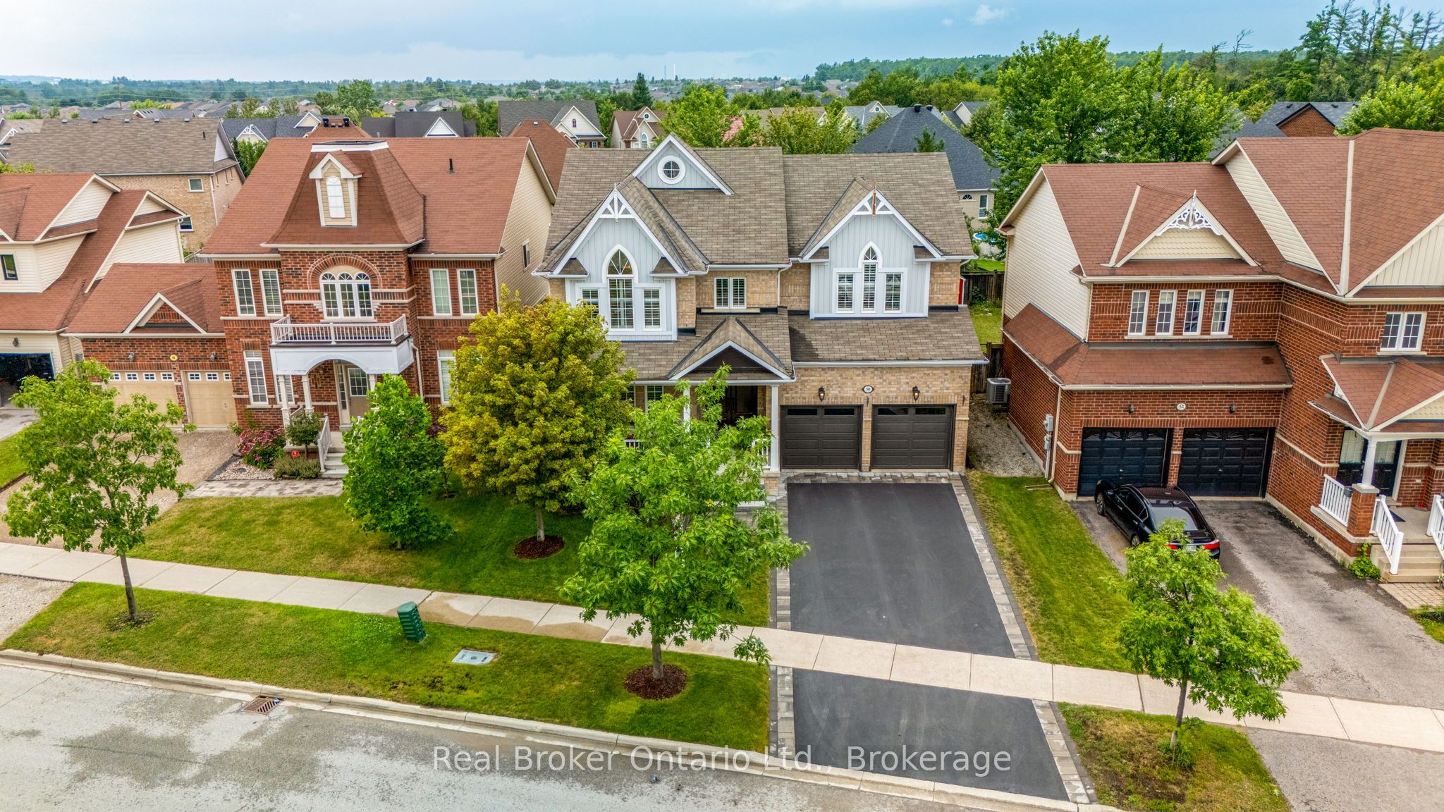 50 The Queensway Property Photo 1