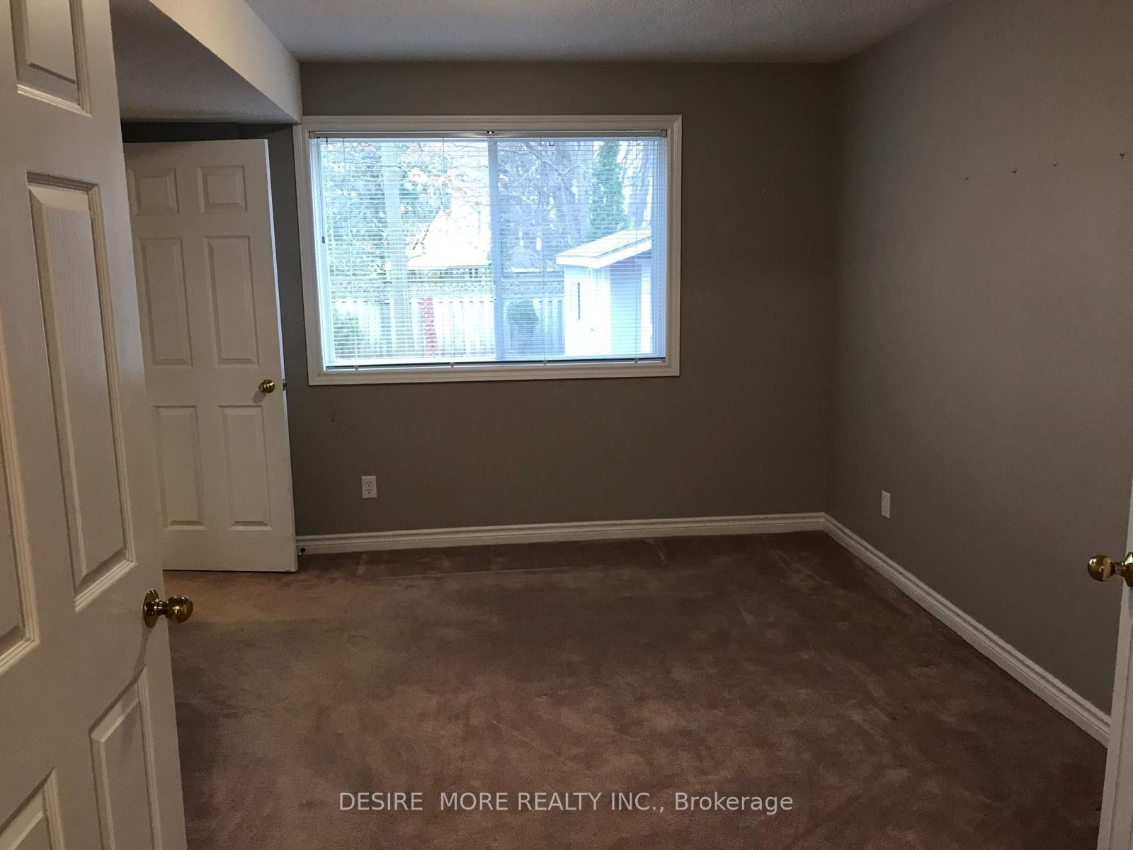 54 Mayfair Drive Bsmt Property Photo 9