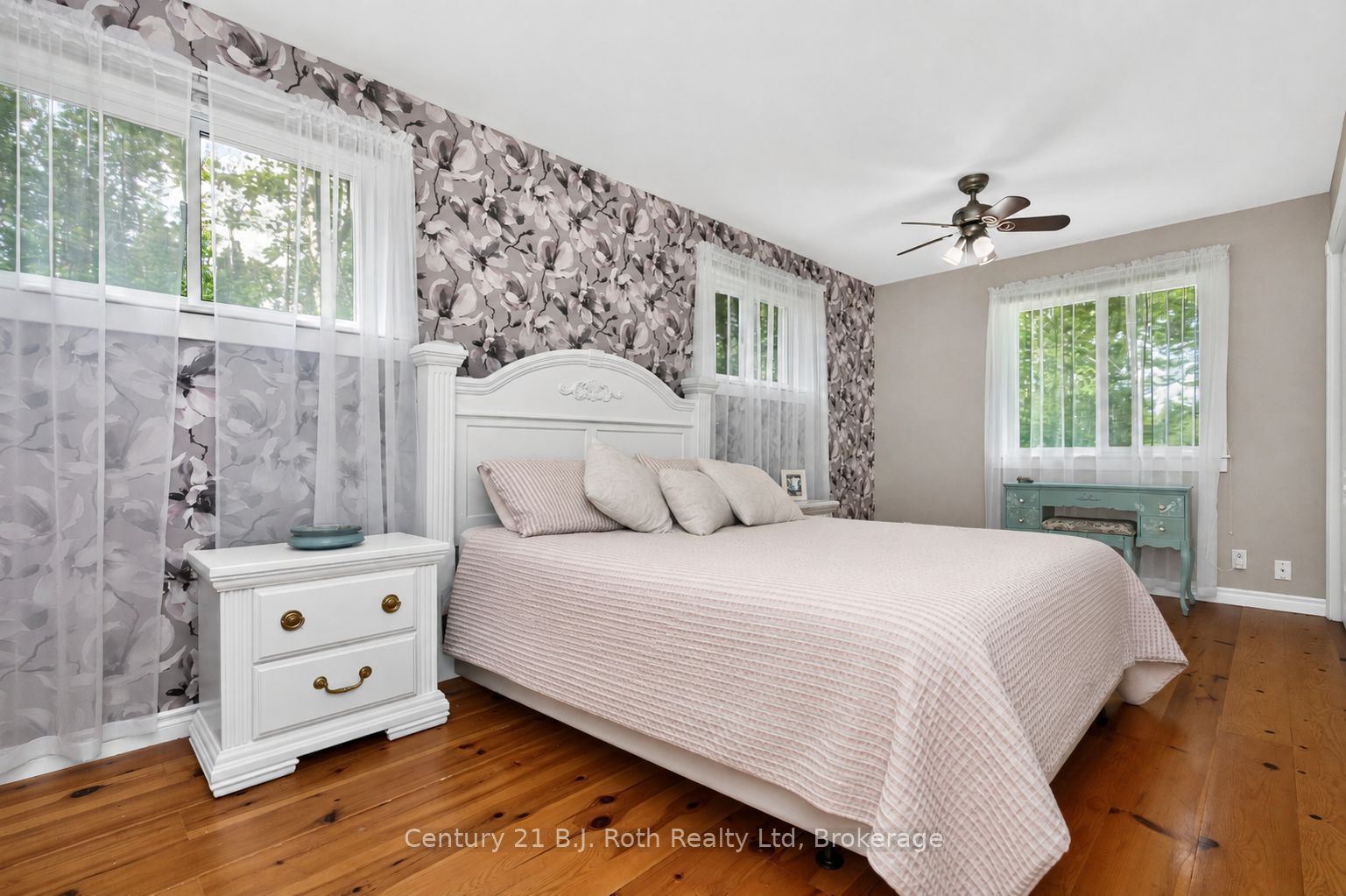 24 Crescent Drive Property Photo 8