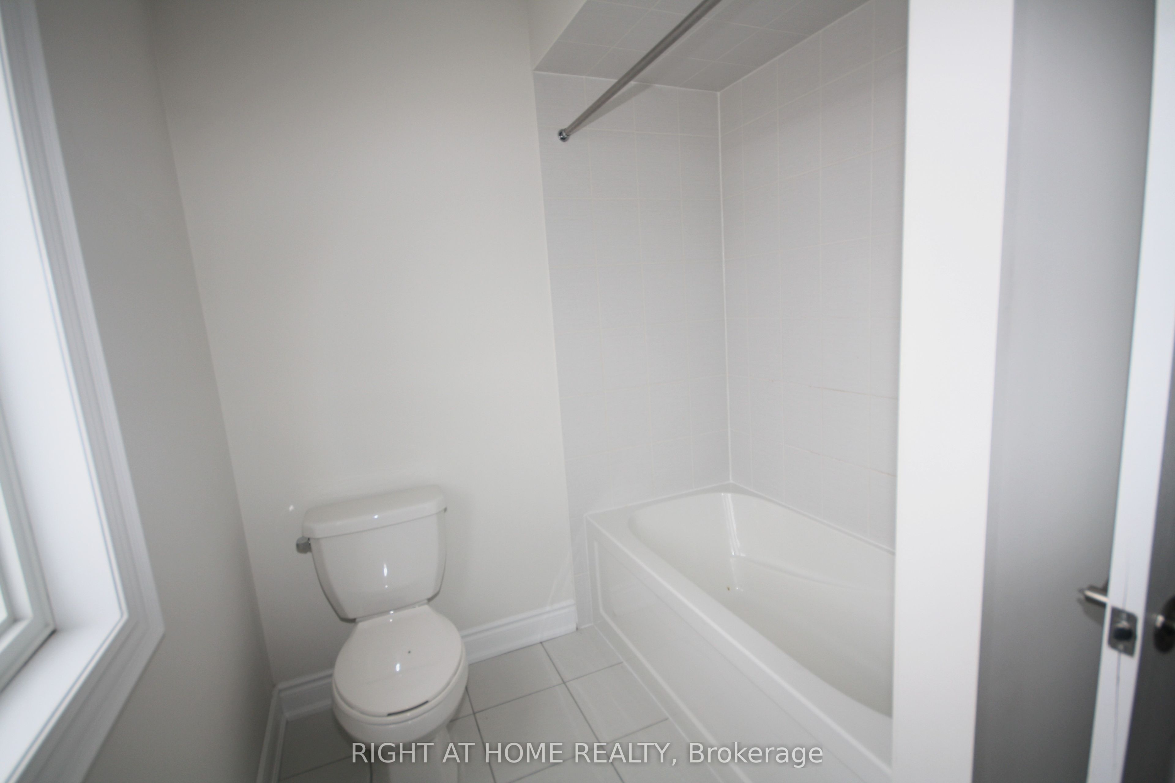 66 White Crescent Property Photo 21