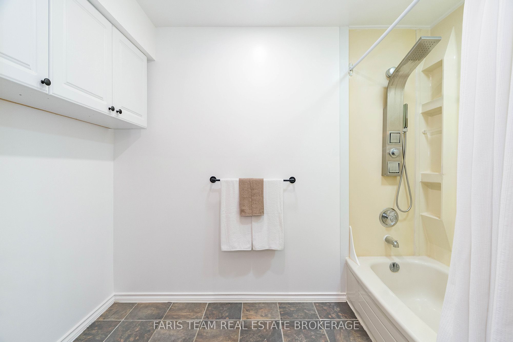 238 Robins Point Road Property Photo 31