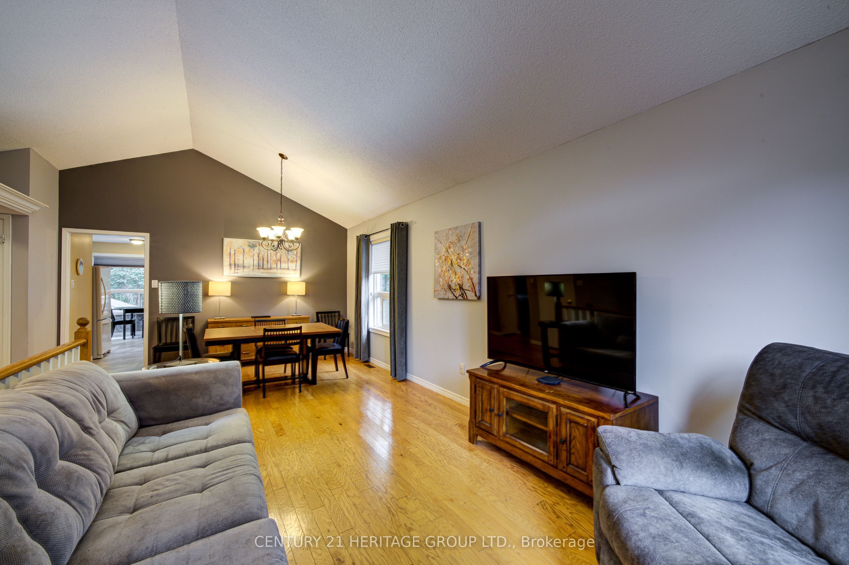 68 Dyer Drive Property Photo 4