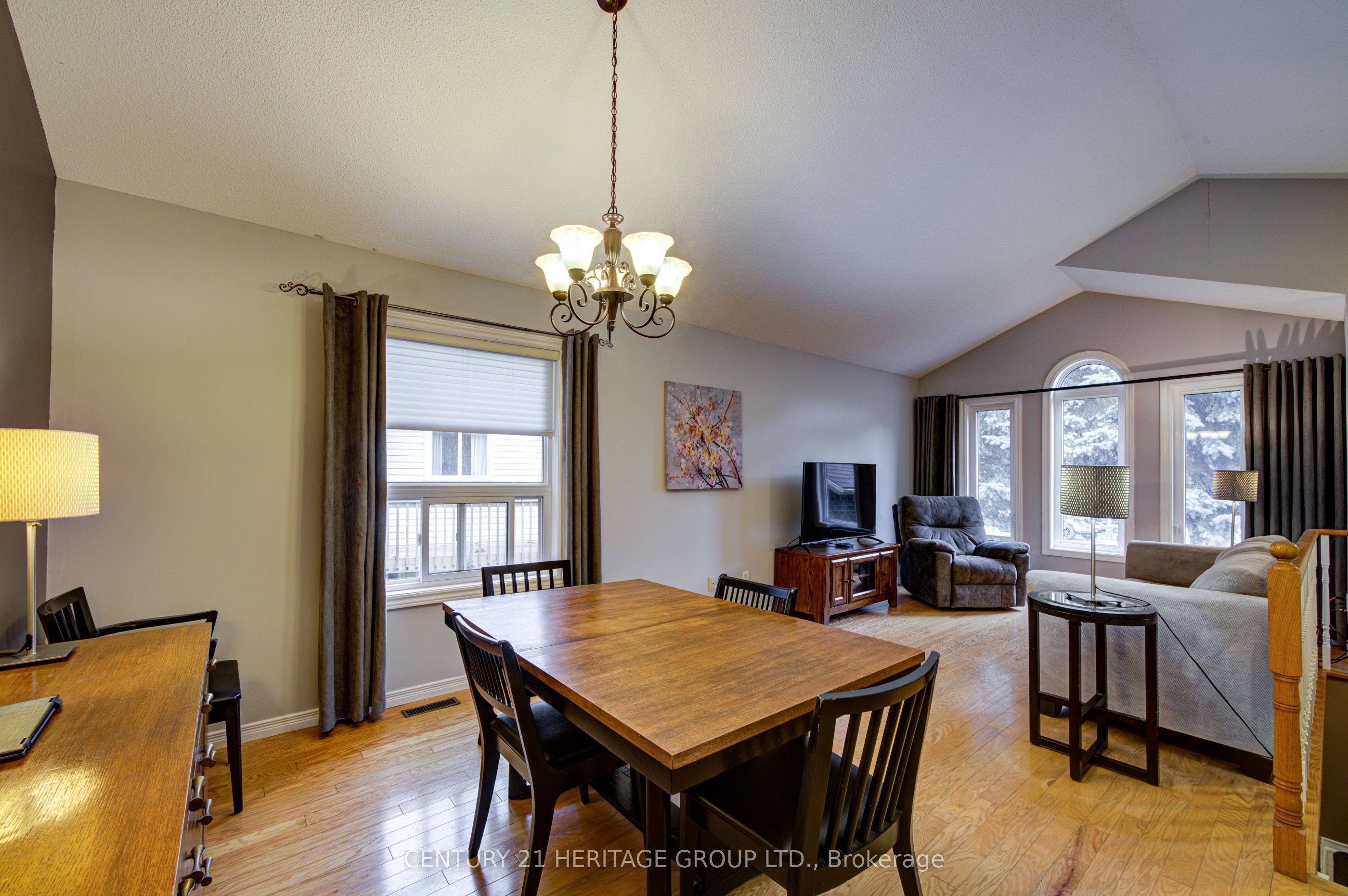 68 Dyer Drive Property Photo 6