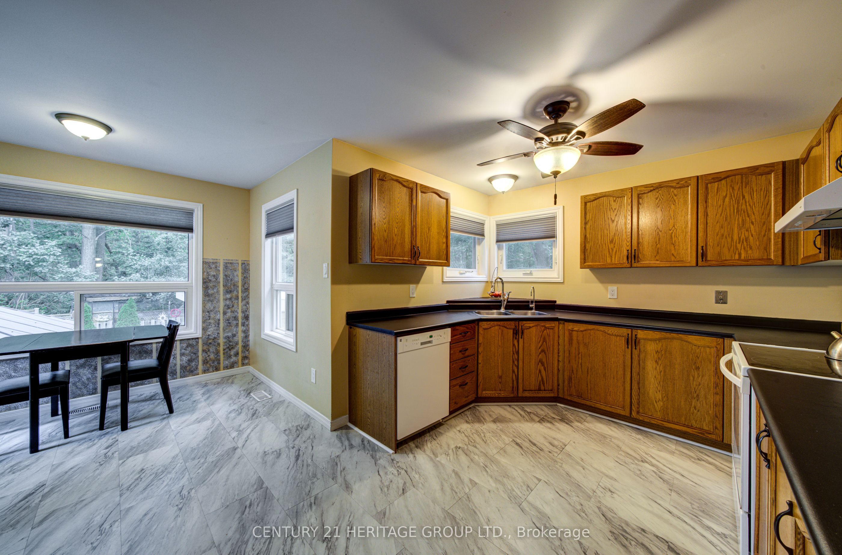68 Dyer Drive Property Photo 7