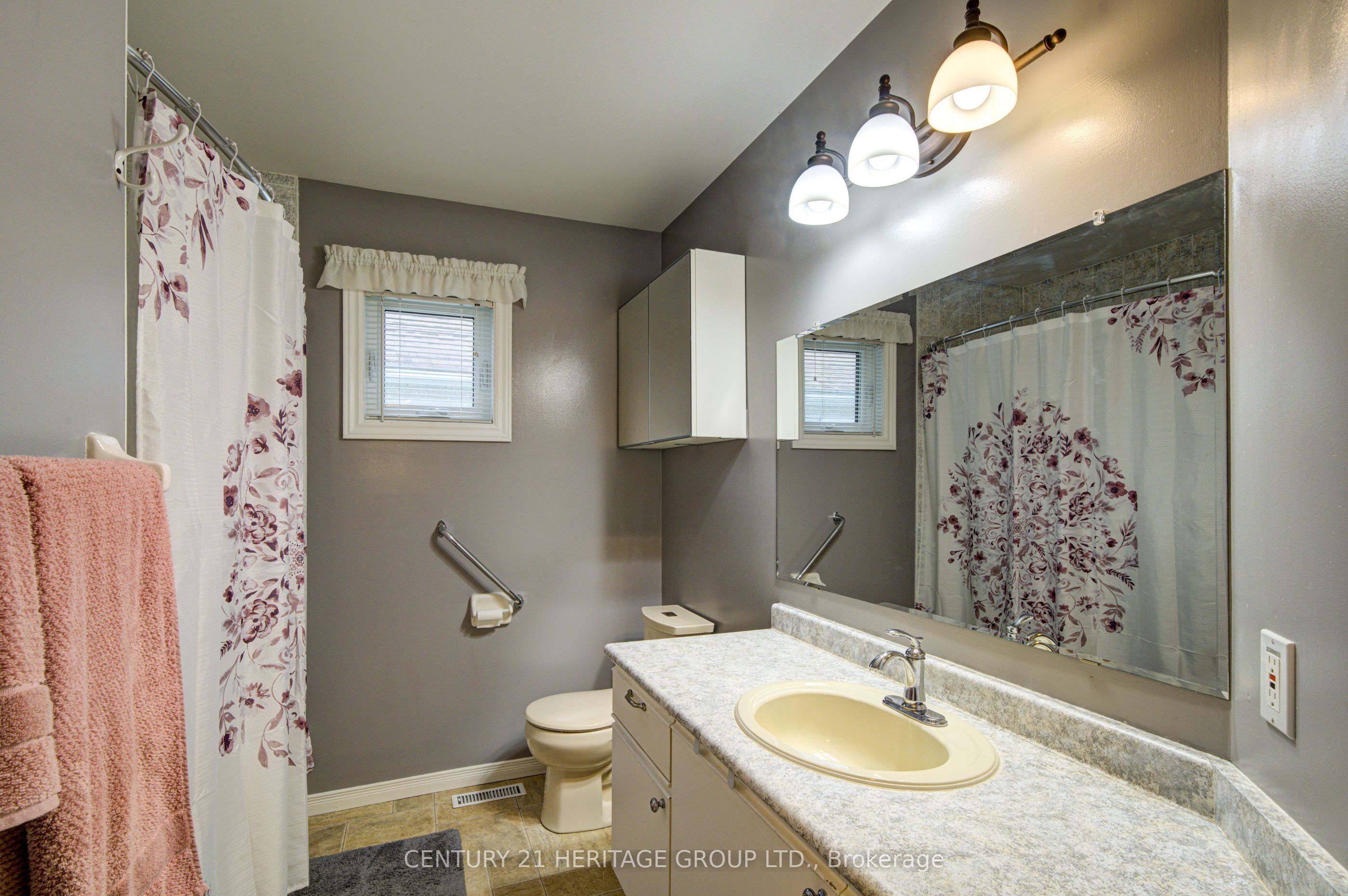68 Dyer Drive Property Photo 13